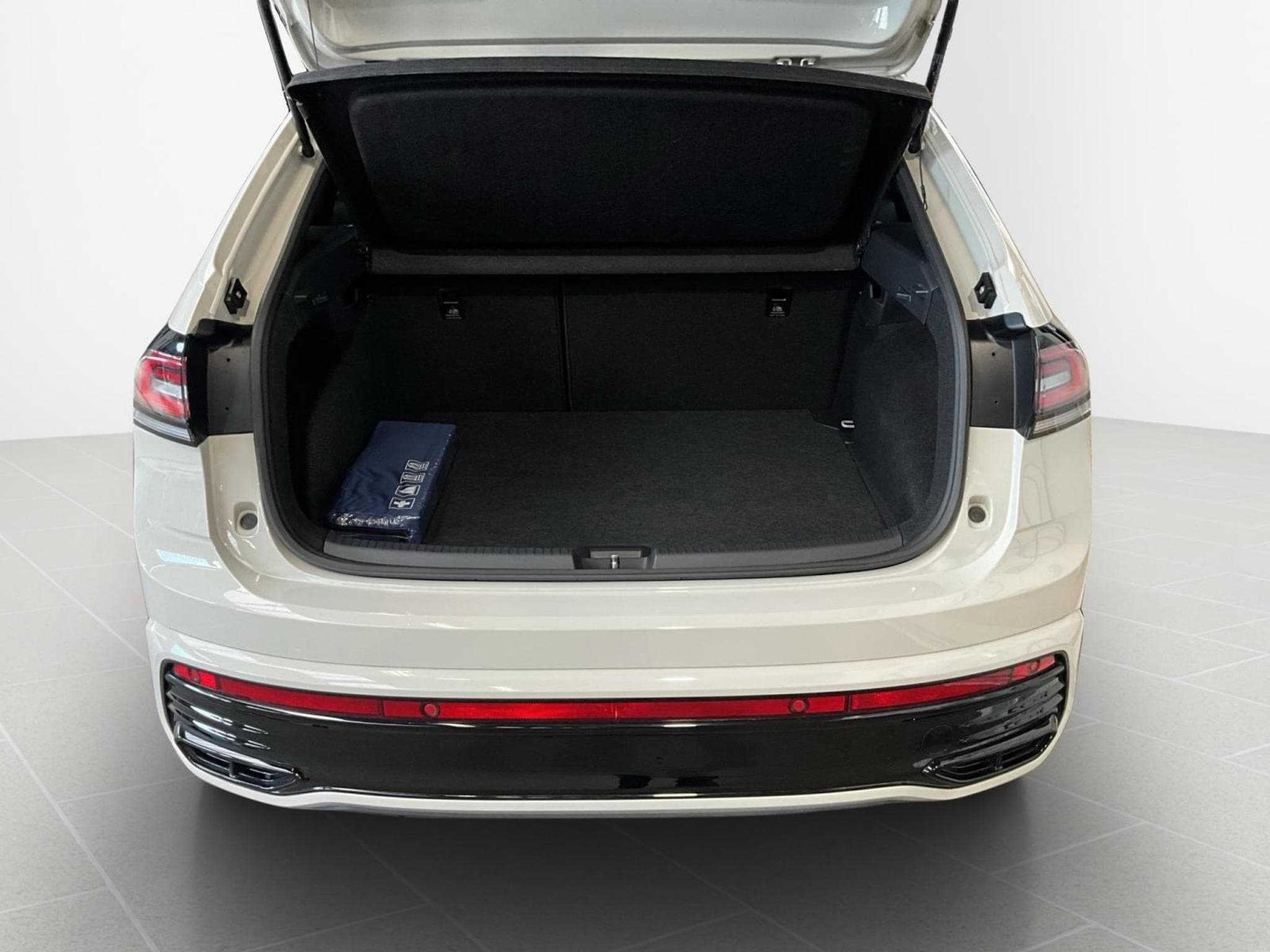 VW Taigo R-Line+DSG+P.Tech+BlackStyle+Pano (2023) - Photo 17