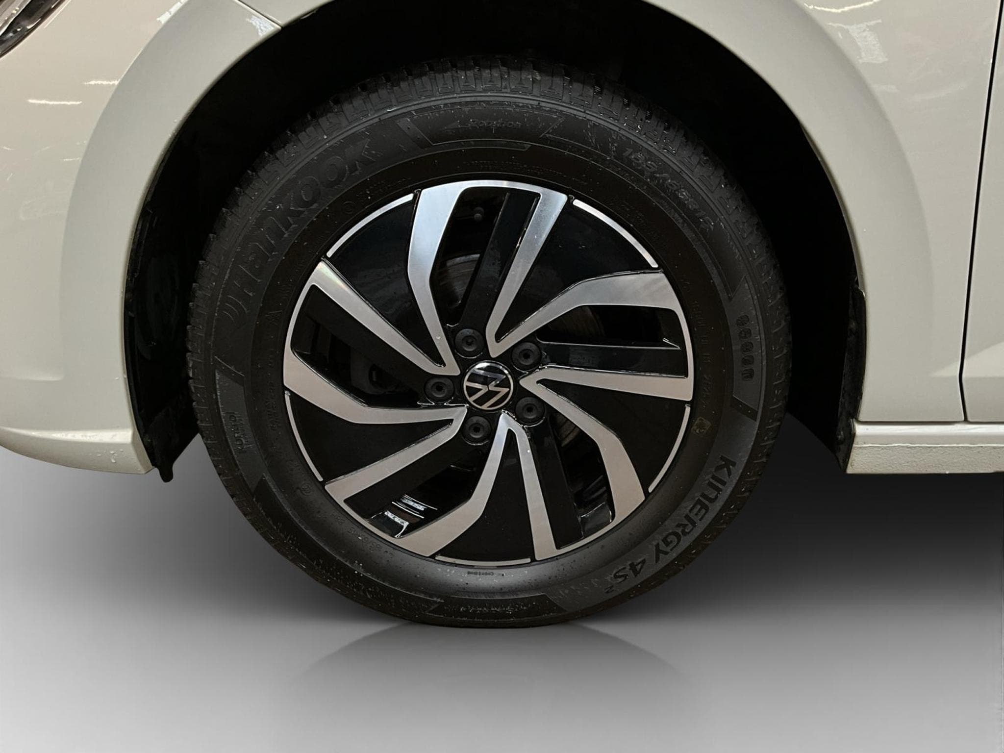 VW Polo Life+DSG+LED+PDK+DIGI+ (2023) - Photo 8