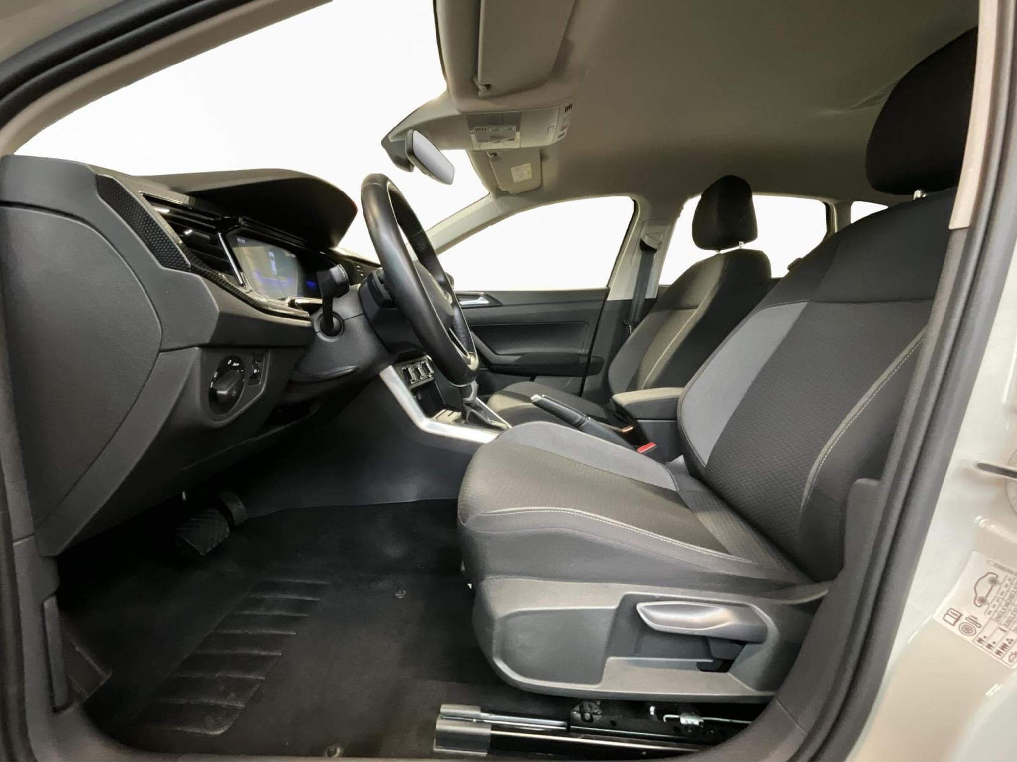 VW Polo Life+DSG+LED+PDK+DIGI+ (2023) - Photo 9