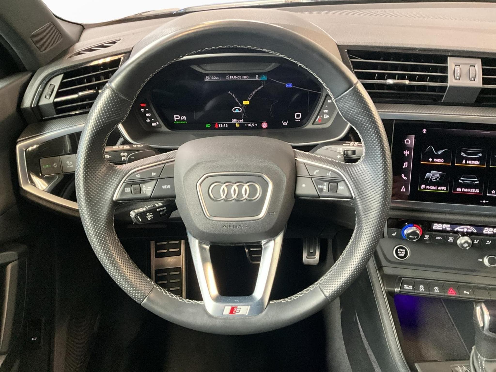 Audi Q3 S-line+40TDI+Quattro+S-Tronic (2022) - Photo 10