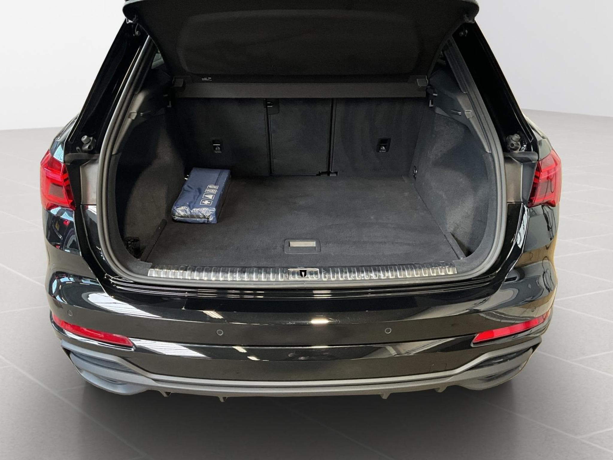 Audi Q3 S-line+40TDI+Quattro+S-Tronic (2022) - Photo 16