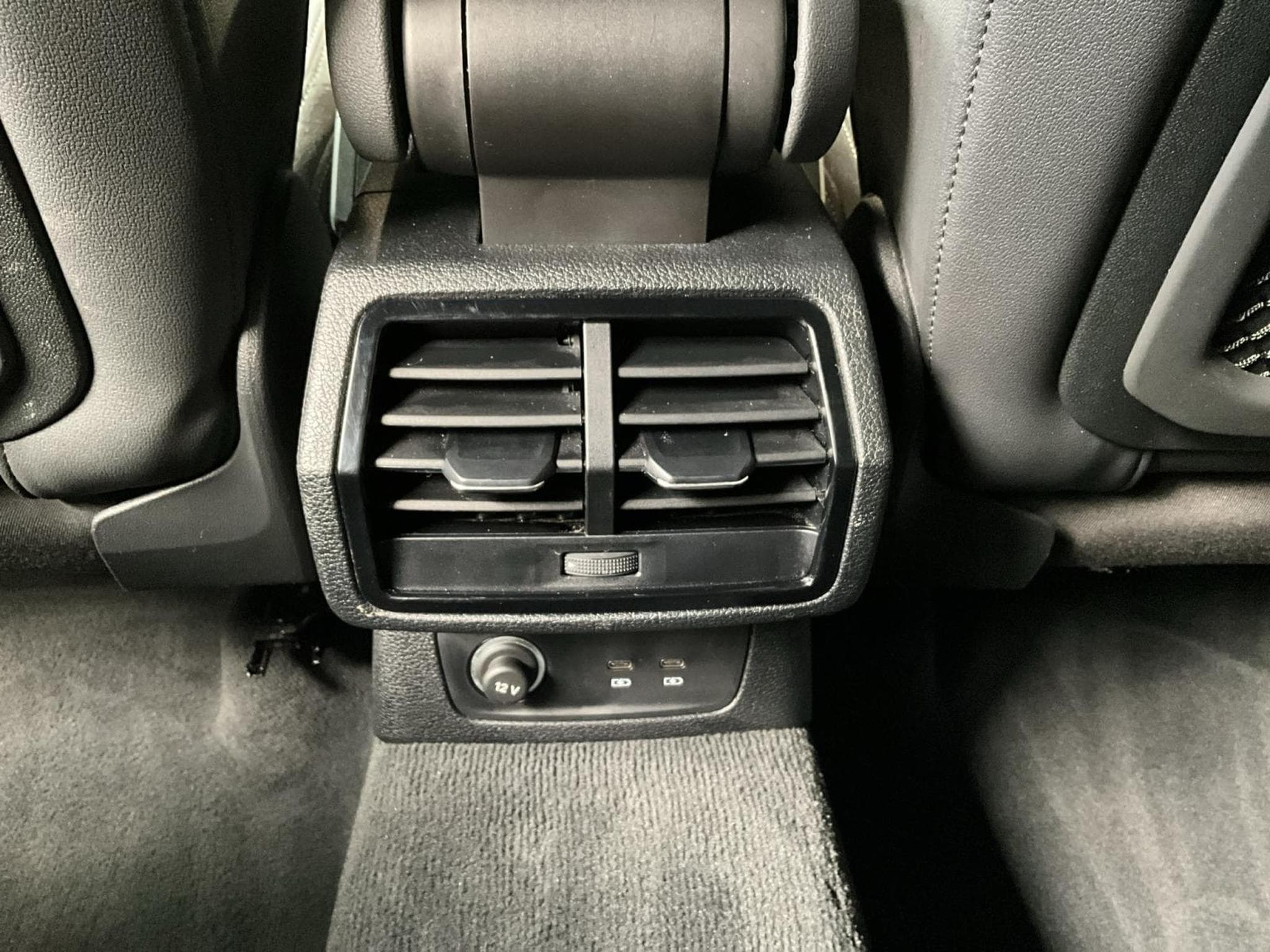 Audi Q3 S-line+40TDI+Quattro+S-Tronic (2022) - Photo 20