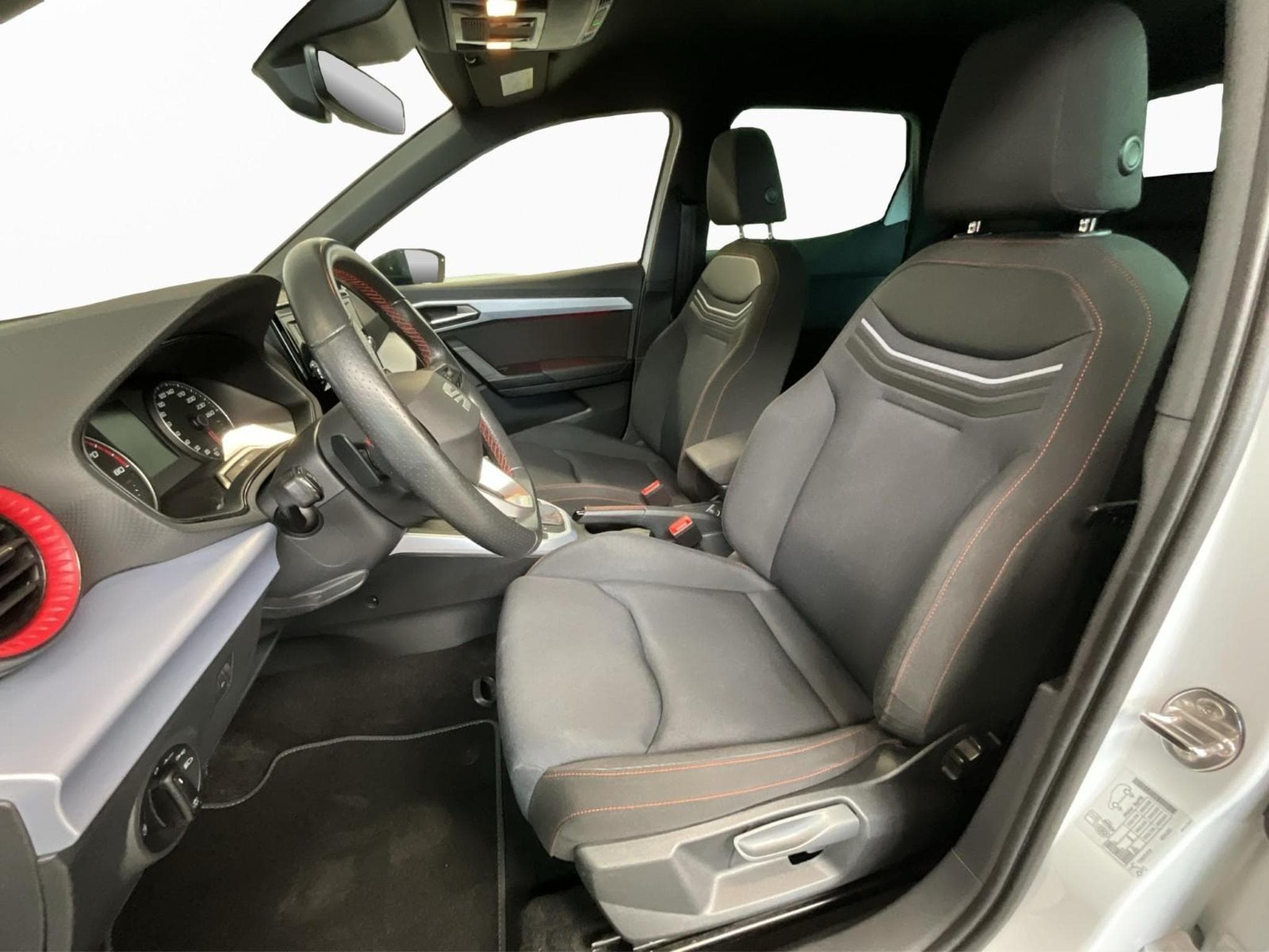 Seat Arona FR+DSG+FullLink+LED (2022) - Photo 10