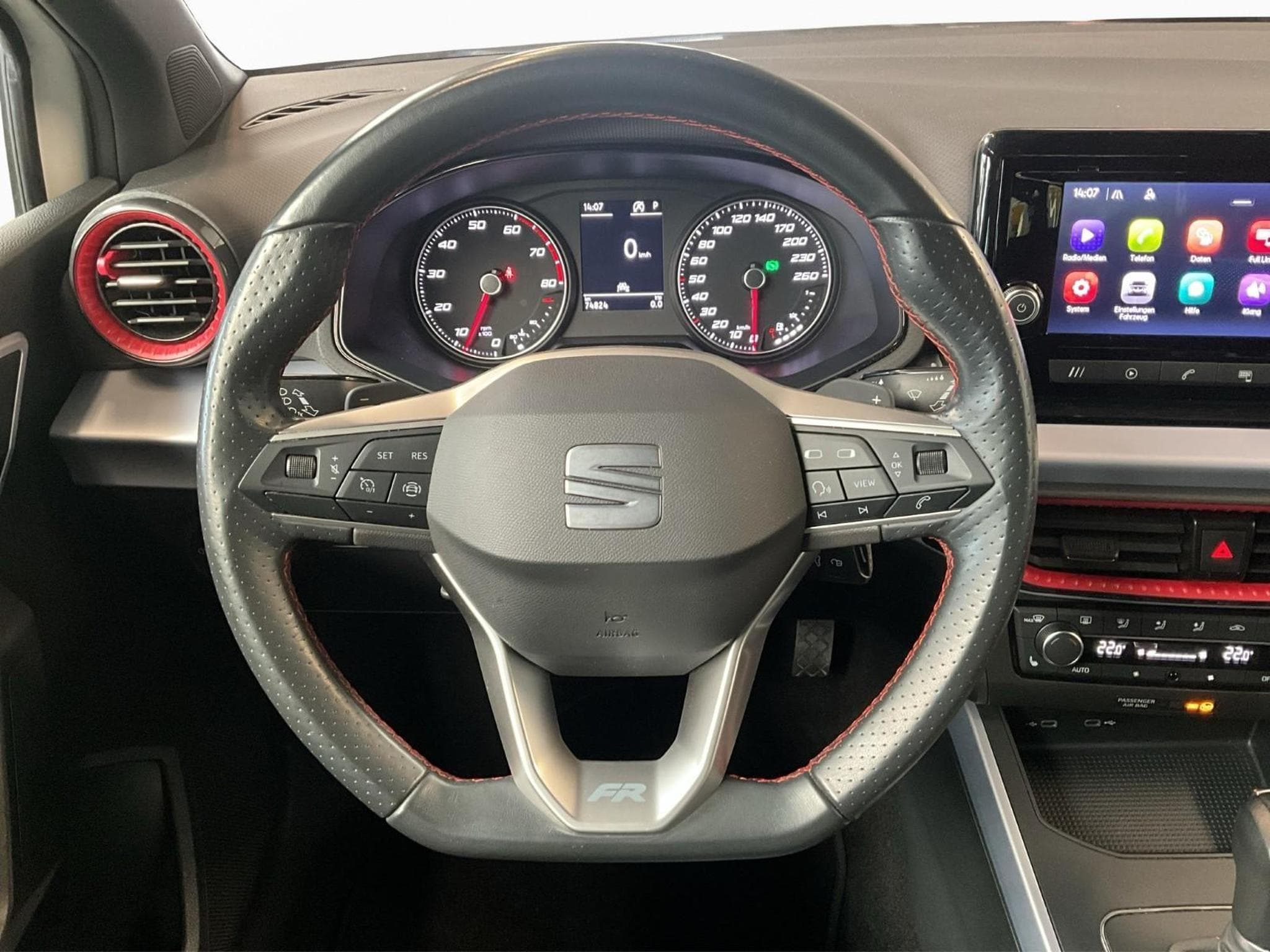 Seat Arona FR+DSG+FullLink+LED (2022) - Photo 11