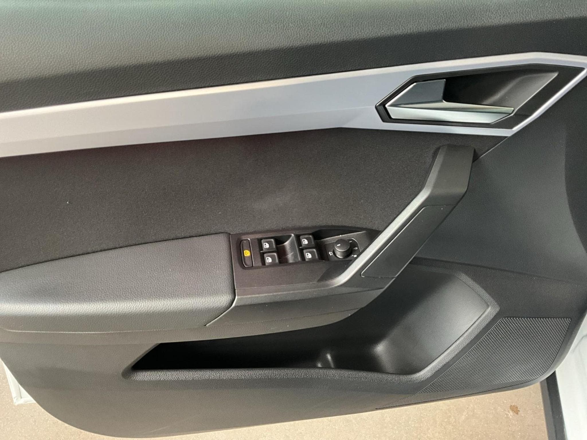 Seat Arona FR+DSG+FullLink+LED (2022) - Photo 9