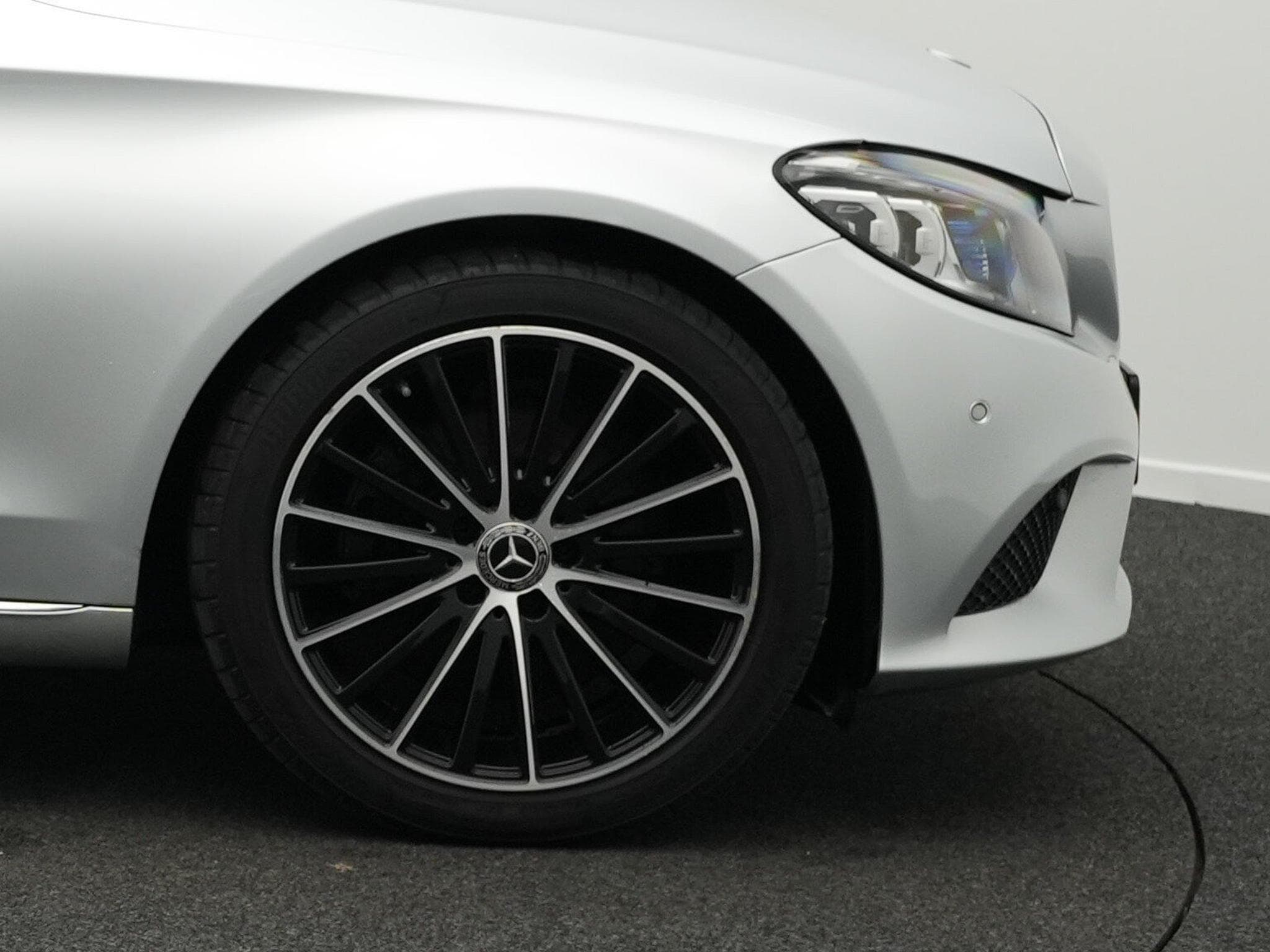 Mercedes C 220 d Avantgarde (2018) - Photo 8