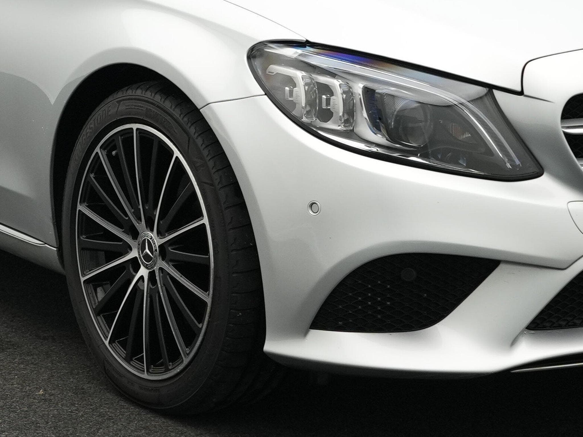 Mercedes C 220 d Avantgarde (2018) - Photo 9