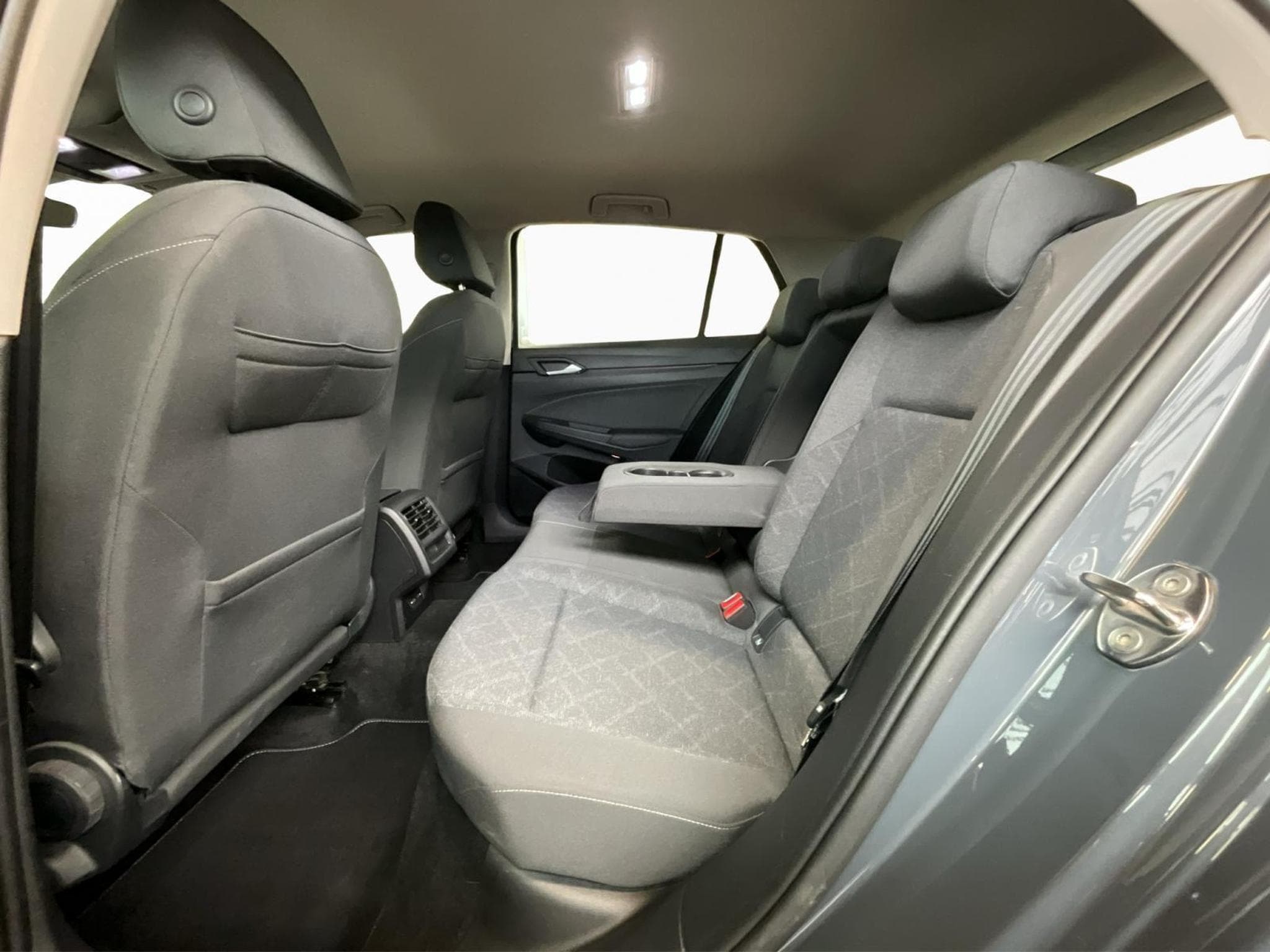 VW Golf Life+DSG+LM17+LED (2024) - Photo 15