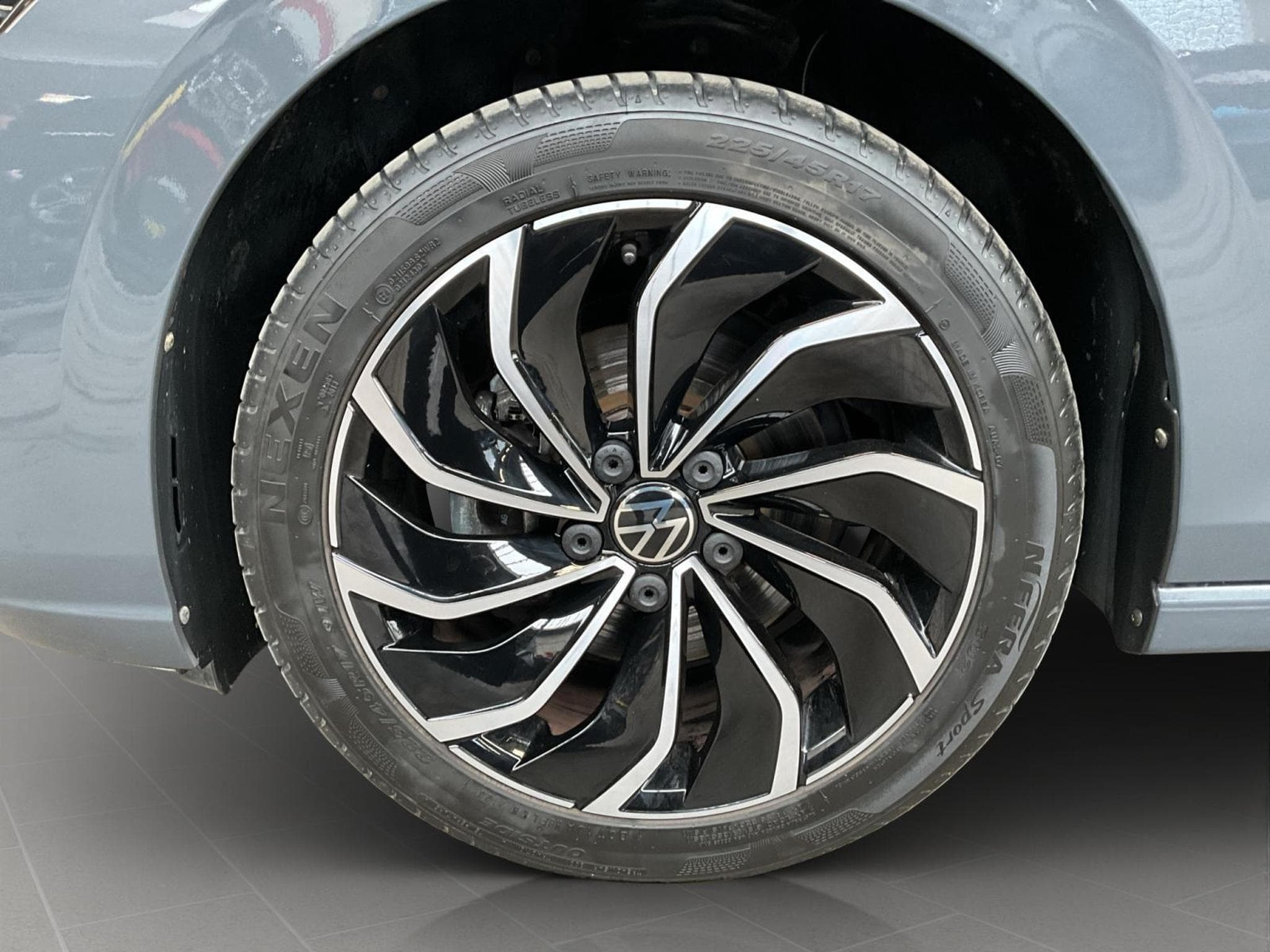 VW Golf Life+DSG+LM17+LED (2024) - Photo 8