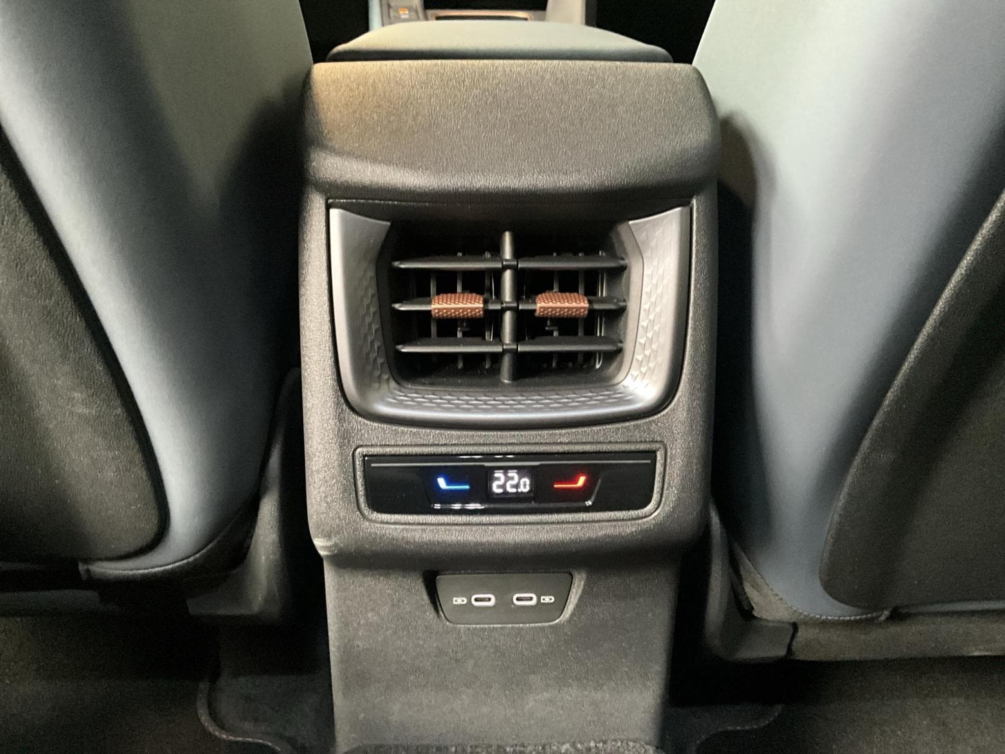 Cupra Terramar DSG+Dig.Drive+Int.Drive+Head.Up (2025) - Photo 20