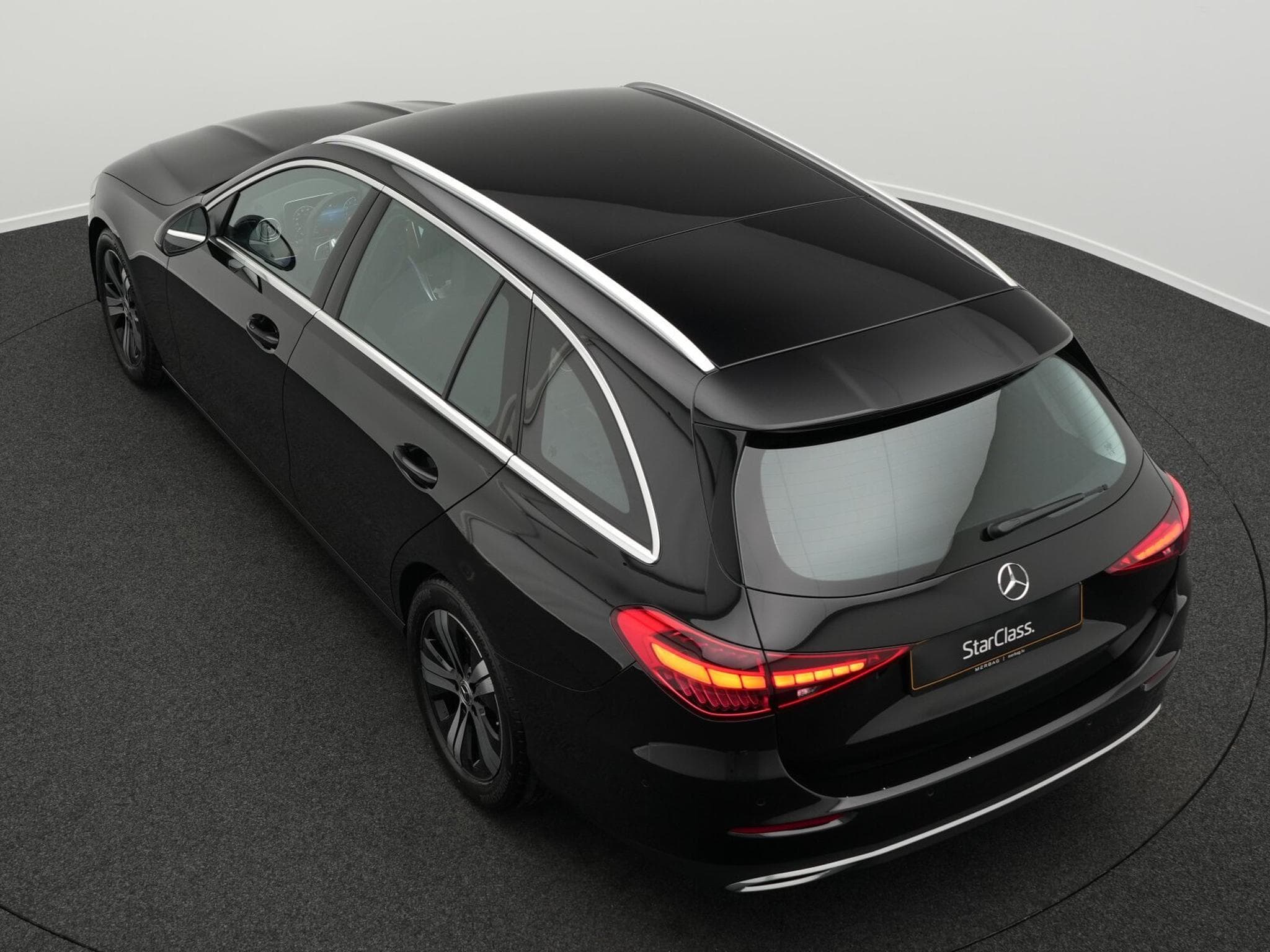 Mercedes C 180 T Avantgarde LED+Kamera+EasyPack+Totw (2024) - Photo 13