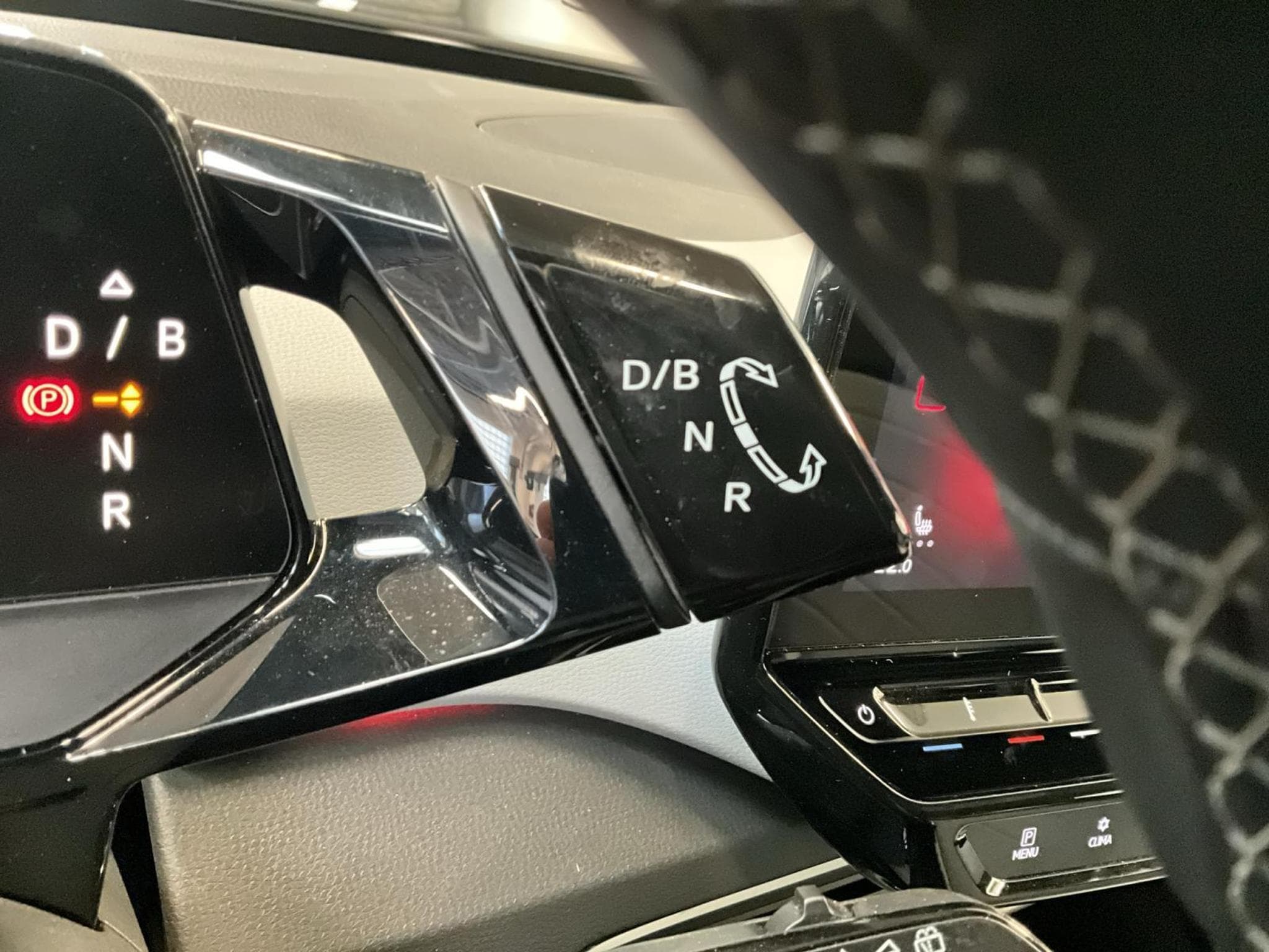 VW ID.3 Perf.-Upg.+P.Conf.+LM19+P.Ass. (2023) - Photo 12