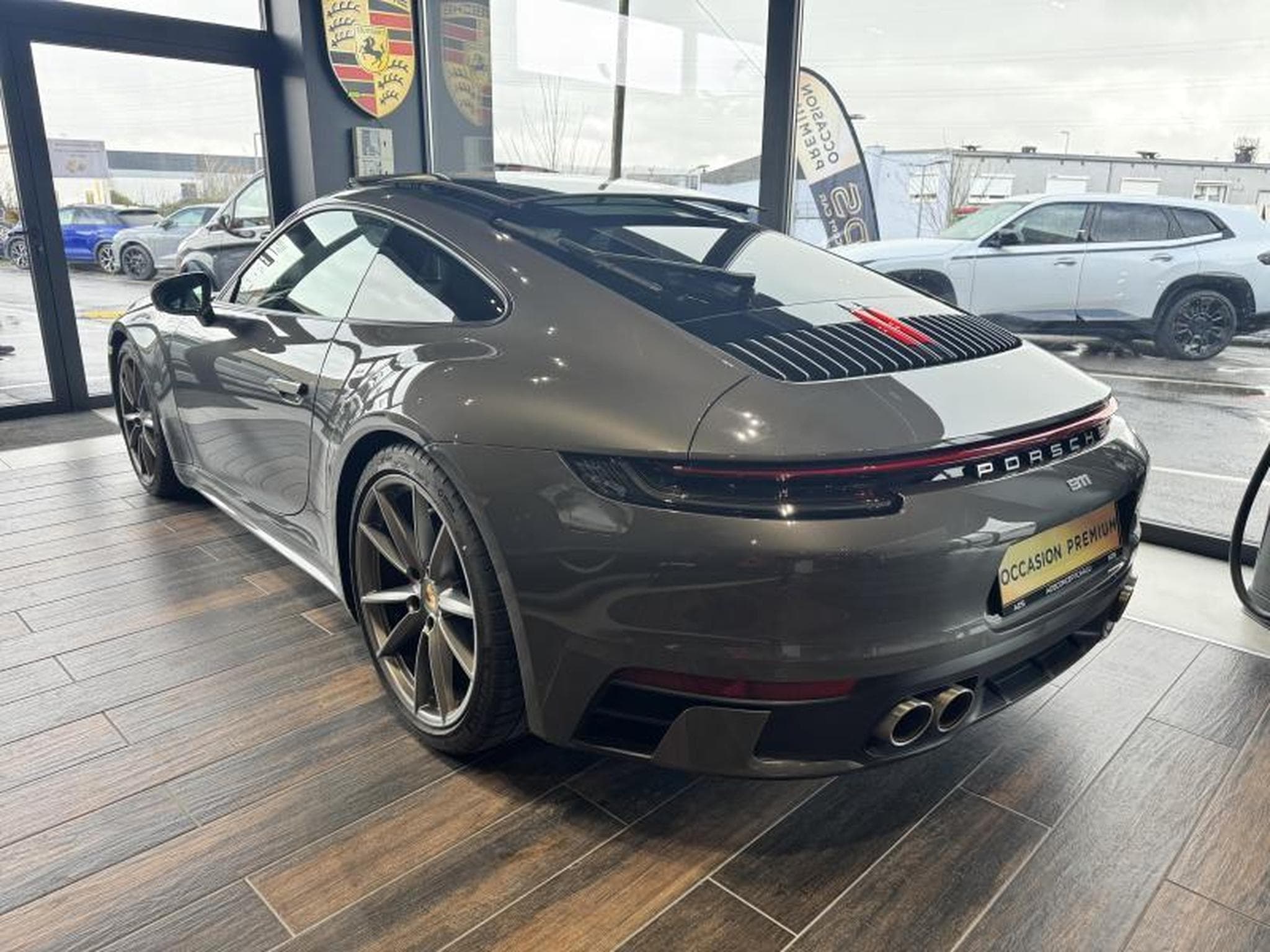 Porsche 911 Carrera 4S (2019) - Photo 2