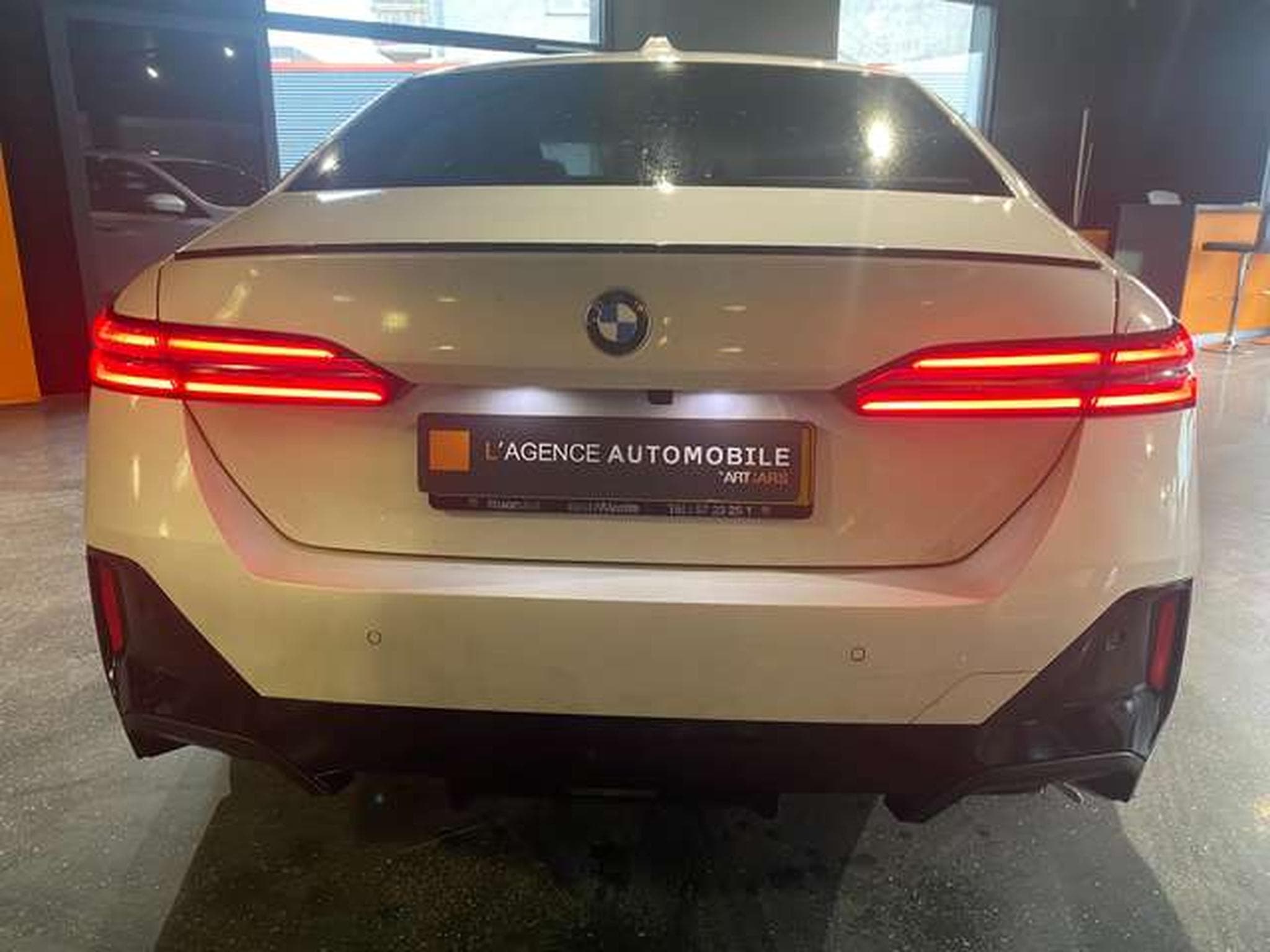 BMW 520 520d Aut. (2025) - Foto 6