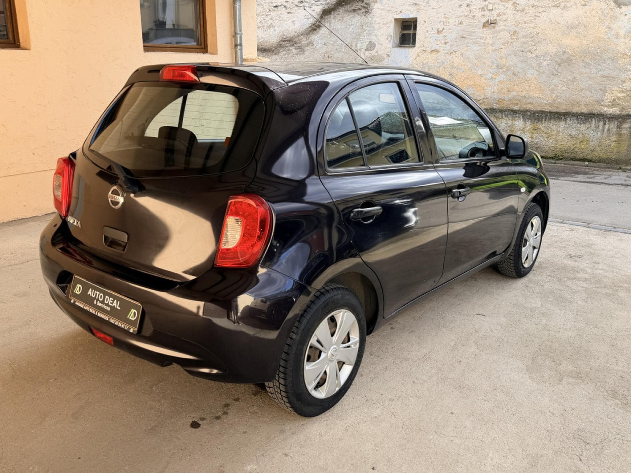 Nissan Micra 1.2 essence 80cv (2017) - Photo 5