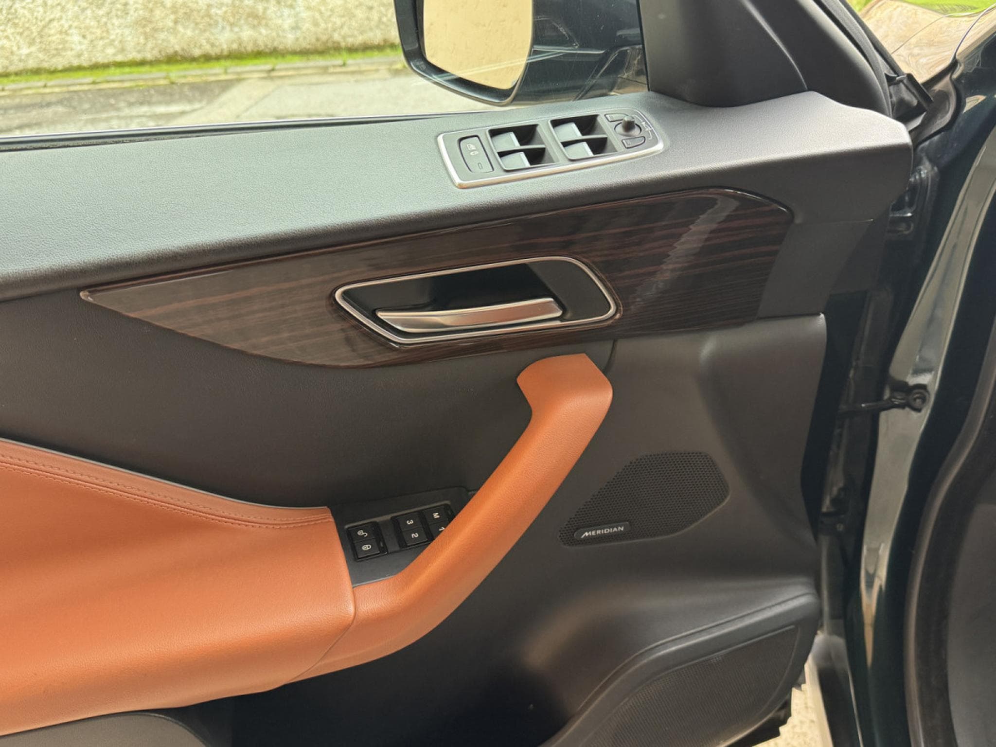 Jaguar F-Pace Jaguar F-PACE Portfolio 30d AWD - 221kW (2016) - Photo 15