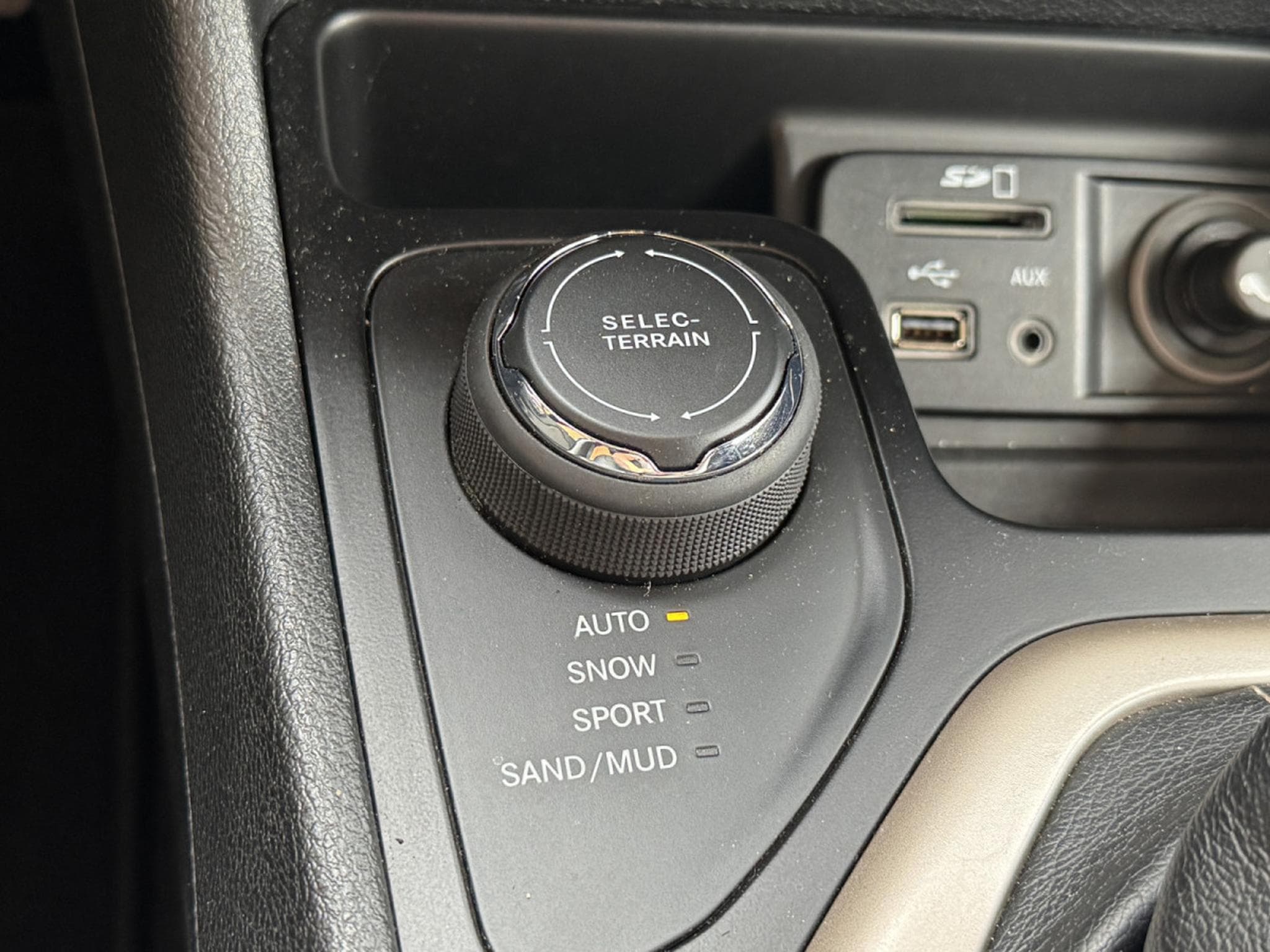 Jeep Cherokee Limited 2.2 crdi 4X4 PANORAMA CAMERA 200CV (2016) - Photo 14