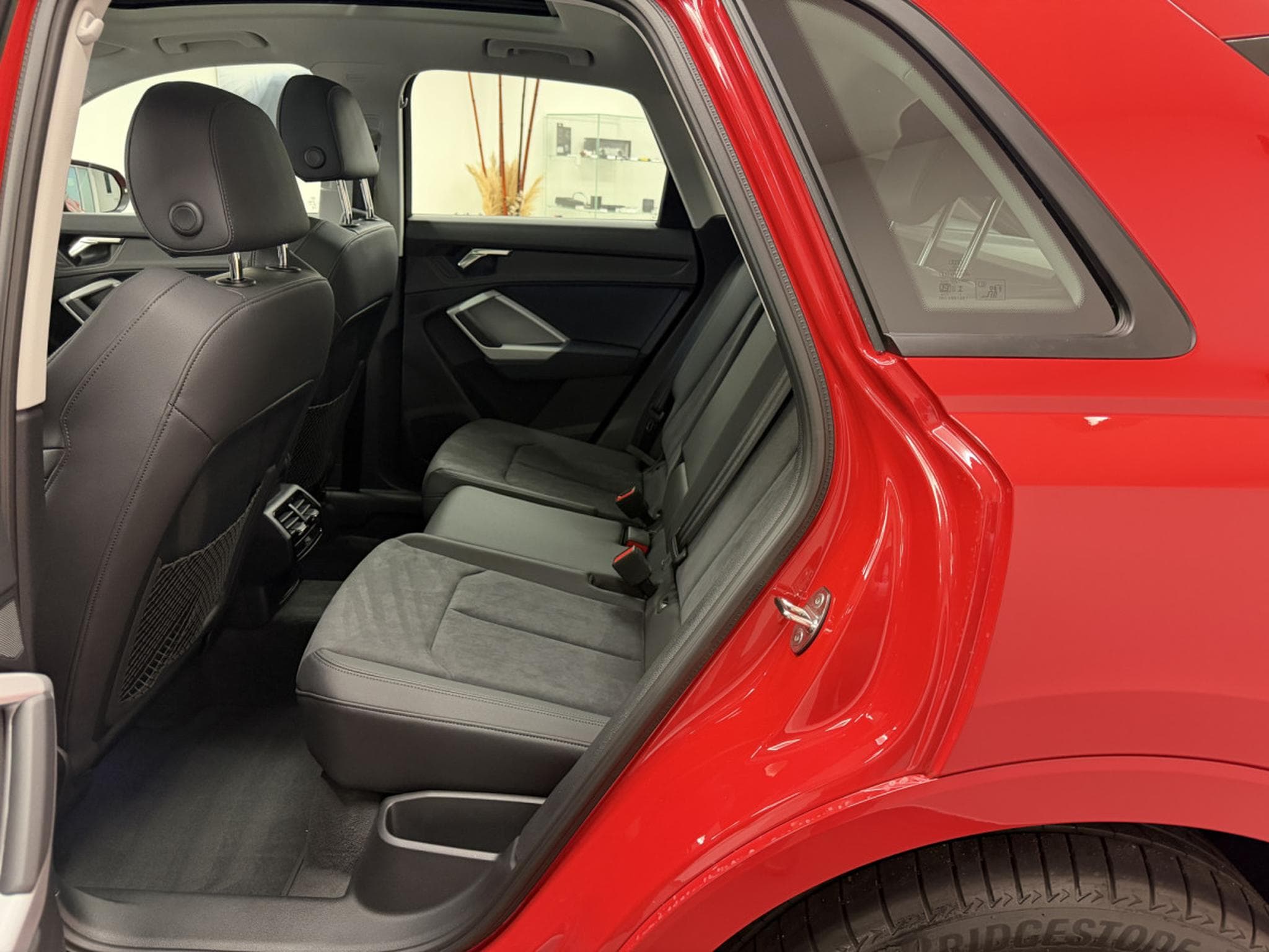 Audi Q3 S line 45 TFSIe 245 CV / 180 kW S tronic (2023) - Photo 7