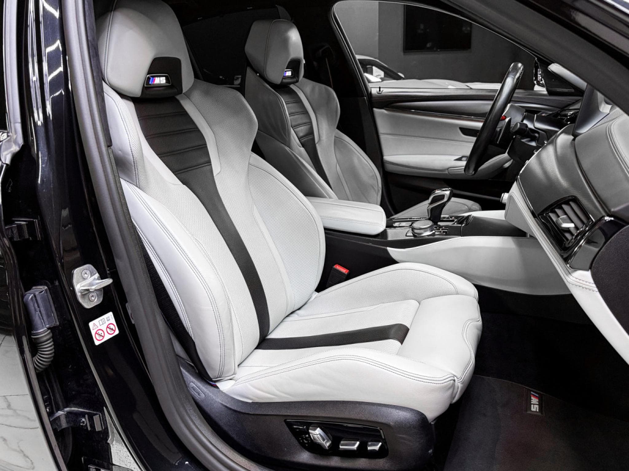 BMW M5 Competition 1.hd / Head-up / 360 (2019) - Photo 12