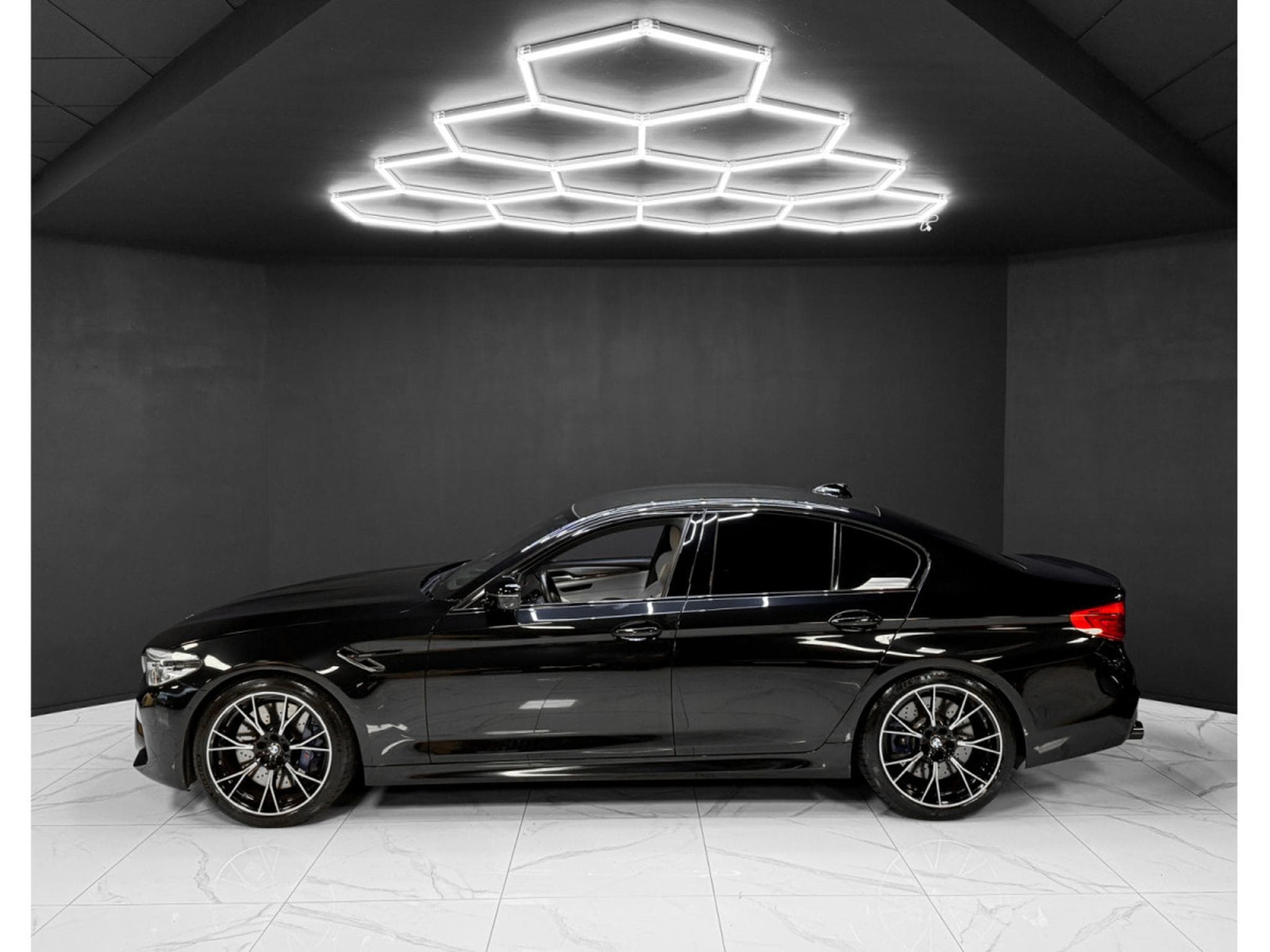 BMW M5 Competition 1.hd / Head-up / 360 (2019) - Photo 2