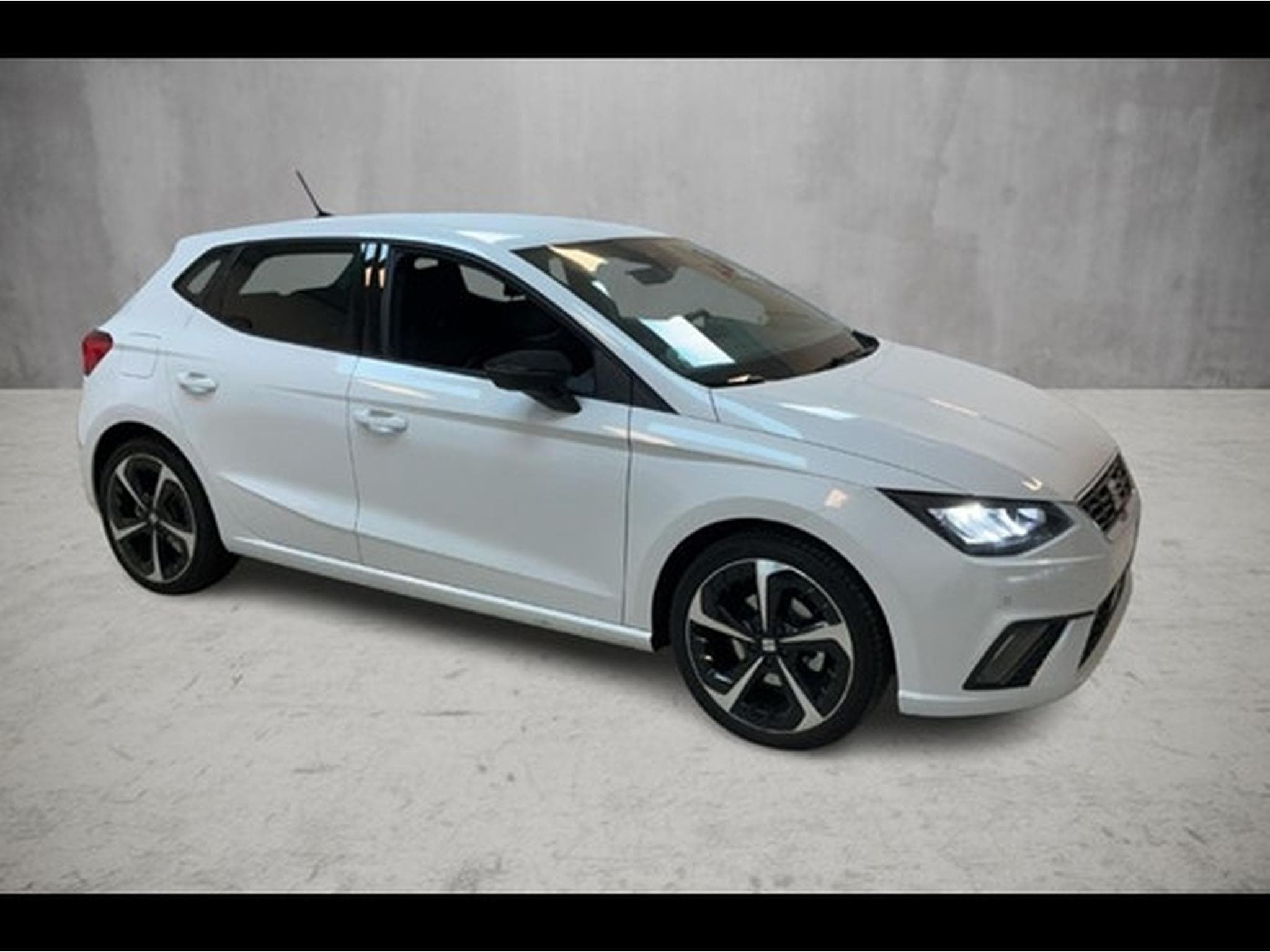 Seat Ibiza FR 115 CV  * Caméra * *Sièges Chauffants * (2025) - Foto 3