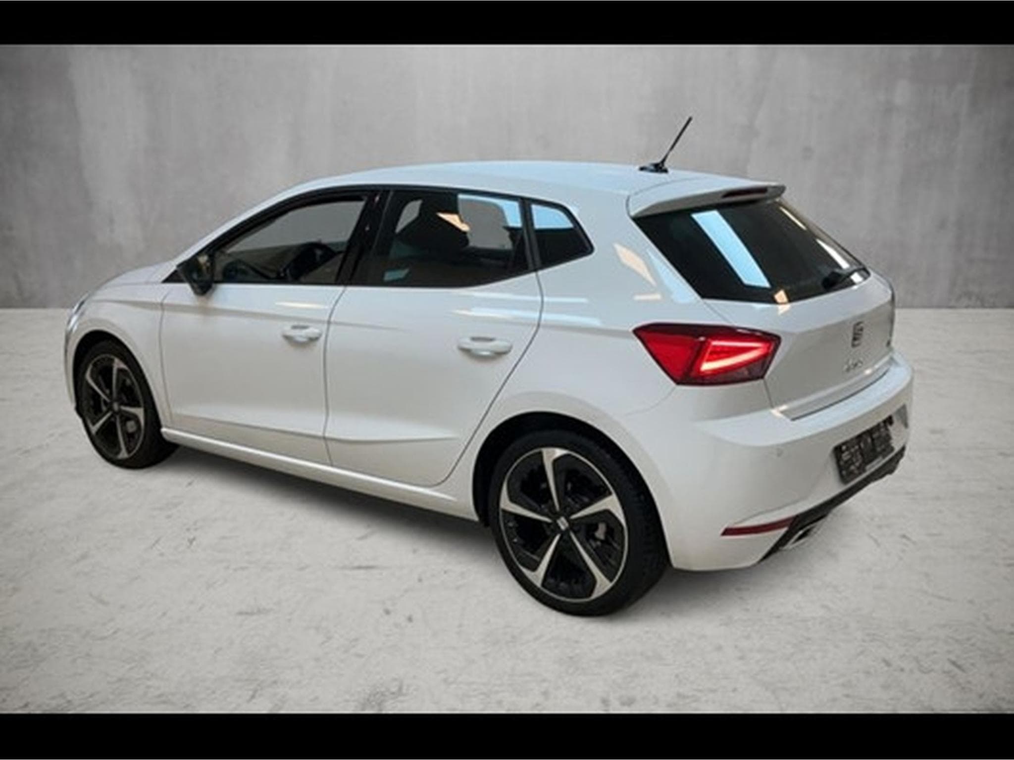 Seat Ibiza FR 115 CV  * Caméra * *Sièges Chauffants * (2025) - Foto 4