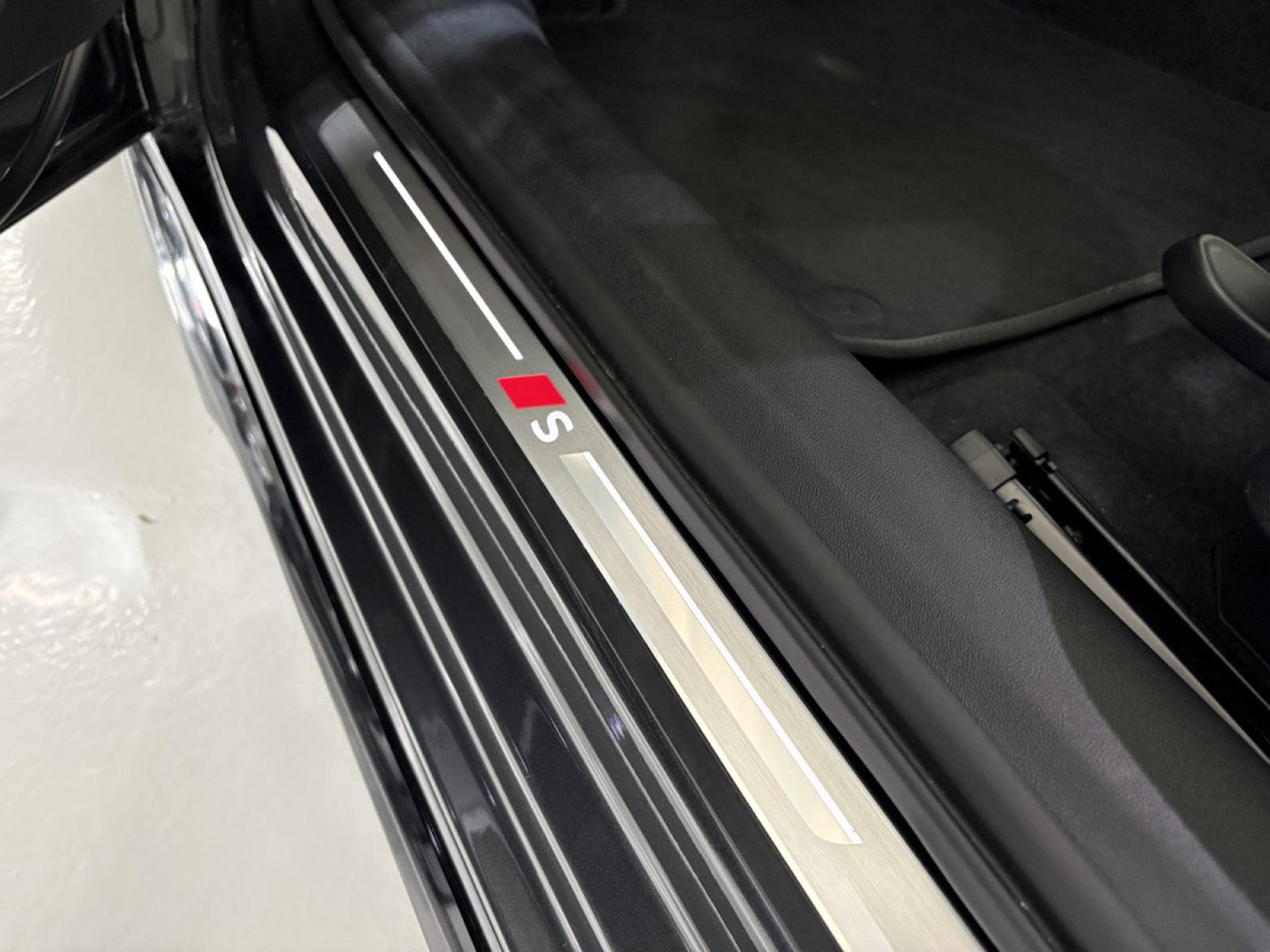 Audi A5 40 TDI 204 CV AVANT S TRONIC S LINE PLUS *360°* (2025) - Foto 23