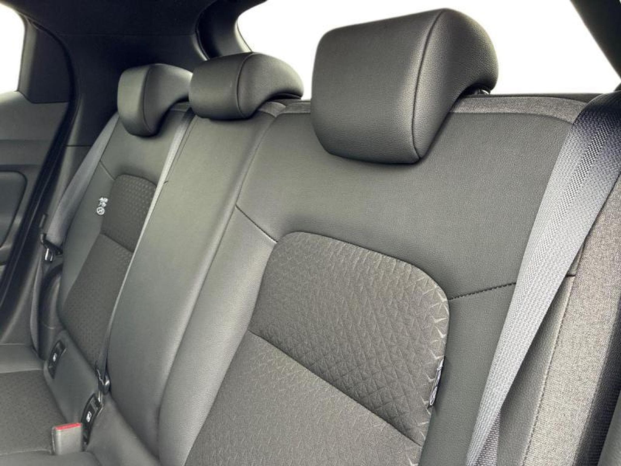 Nissan Juke N-DESIGN (2024) - Photo 12