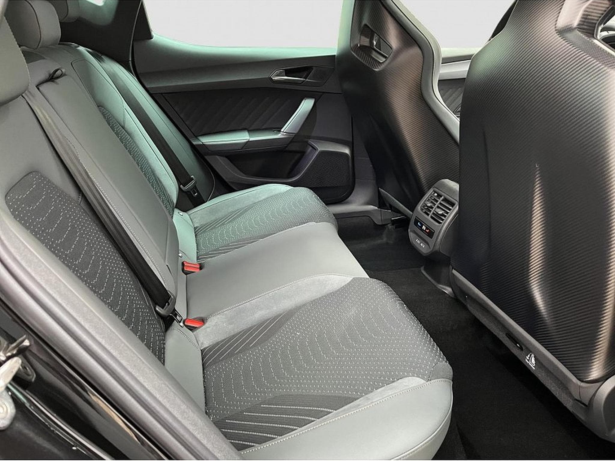 Cupra Leon (2026) - Photo 17