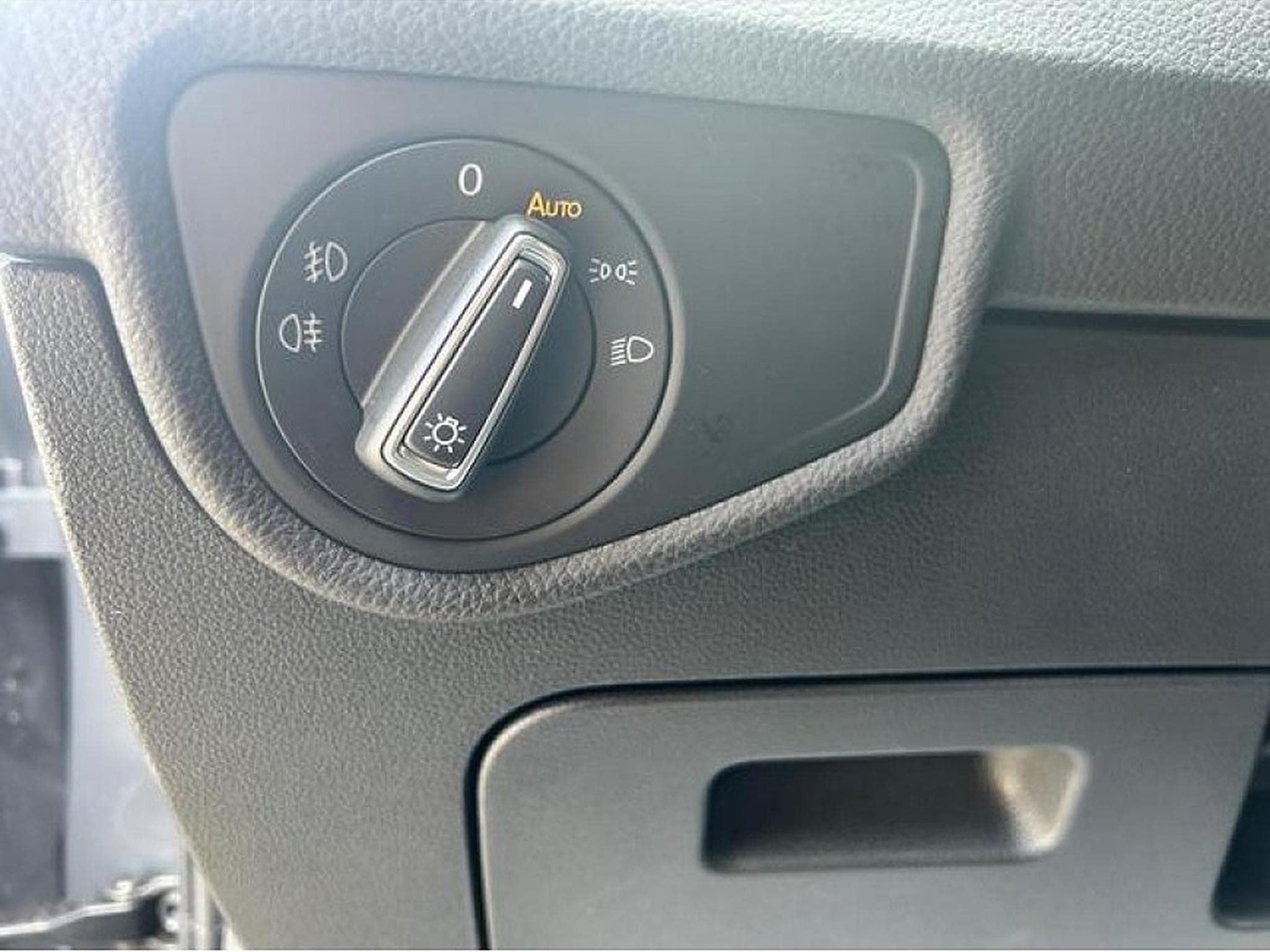 VW Touran (2025) - Photo 19