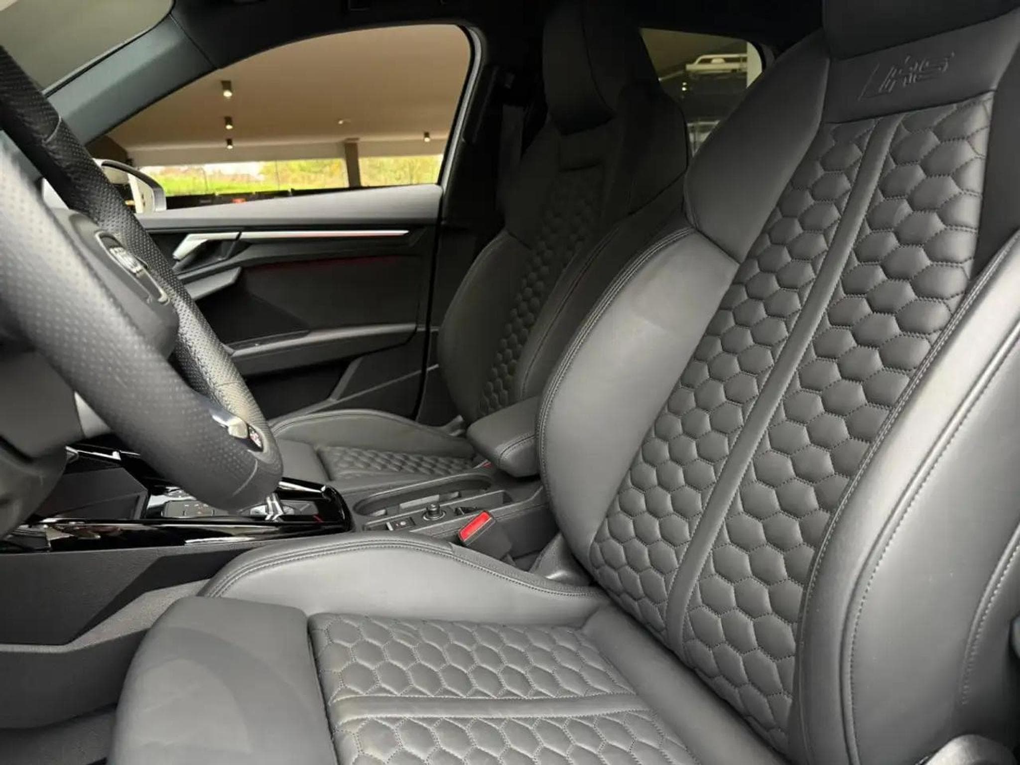 Audi RS3 (2024) - Photo 14