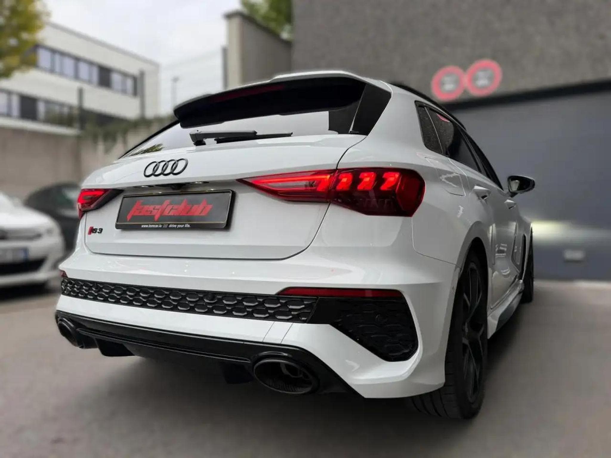 Audi RS3 (2024) - Photo 8