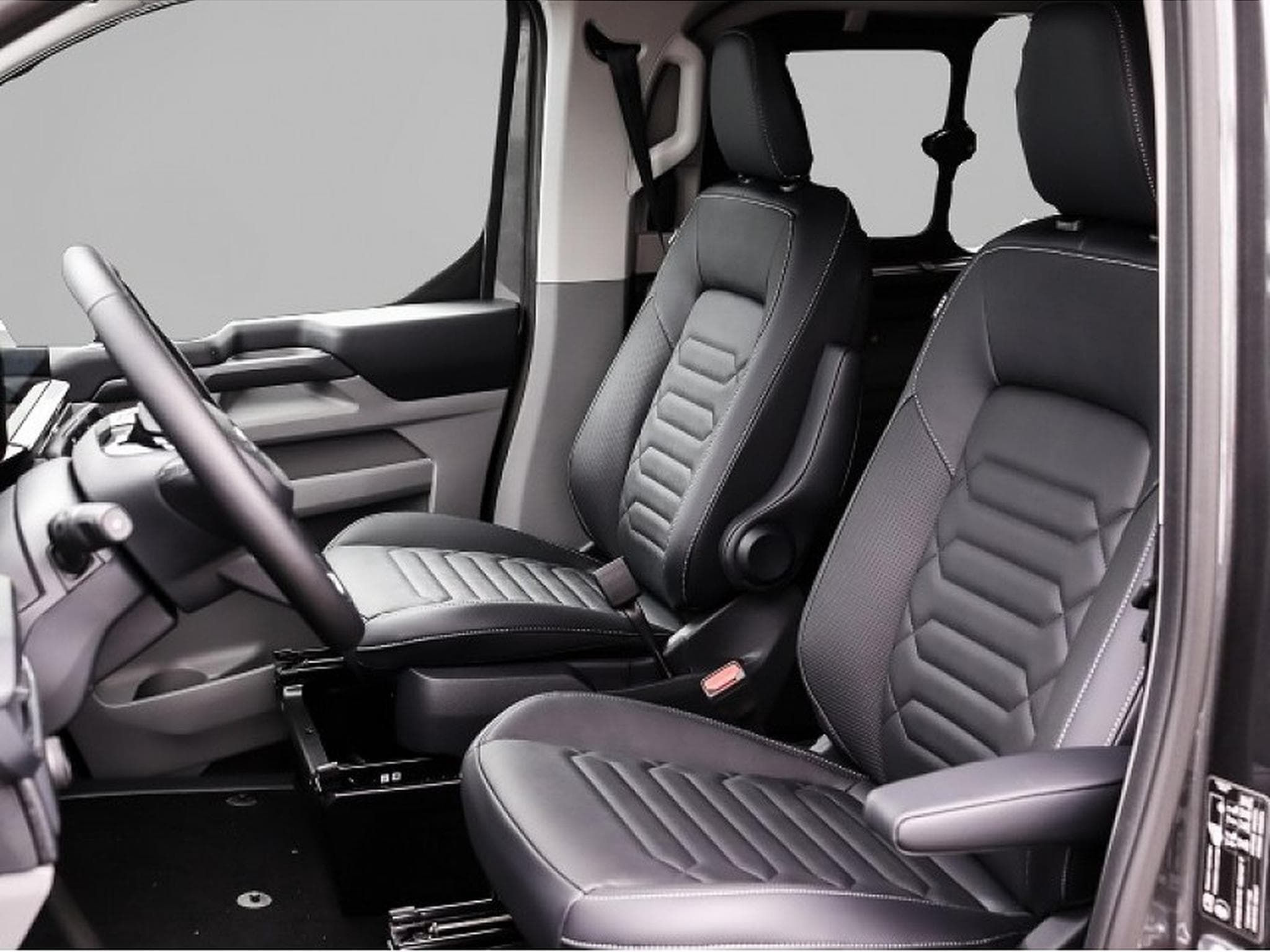 Ford Tourneo (2025) - Photo 7