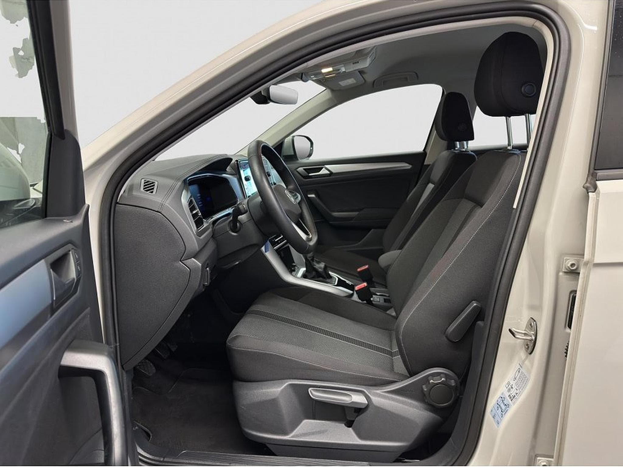 VW T-Roc (2025) - Photo 10