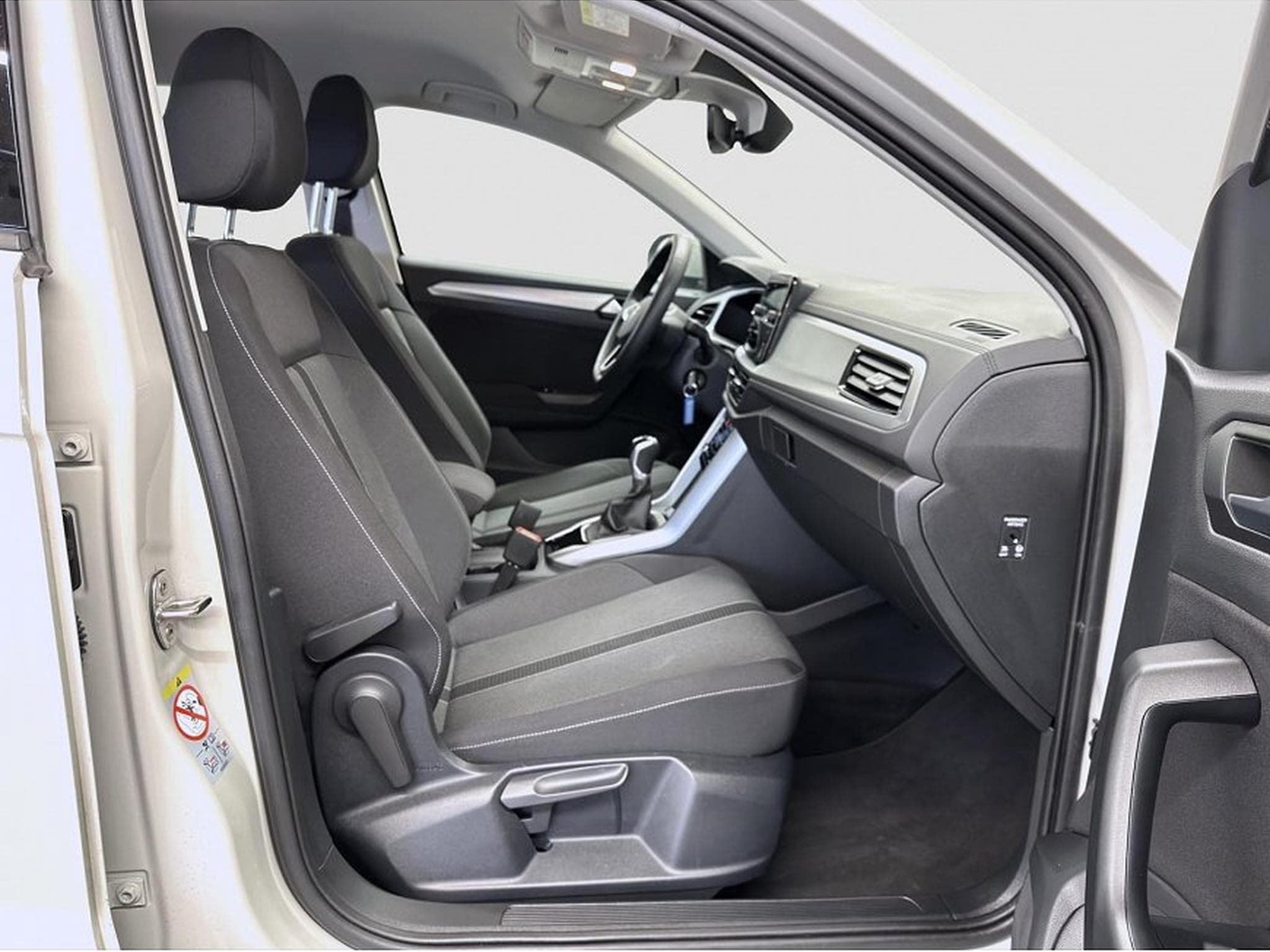 VW T-Roc (2025) - Photo 12