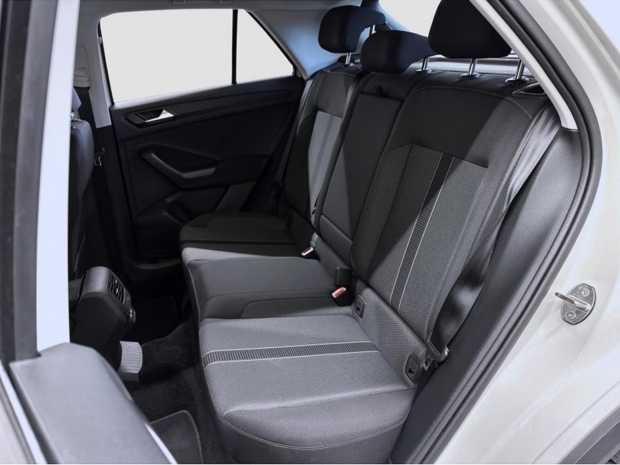 VW T-Roc (2025) - Photo 17