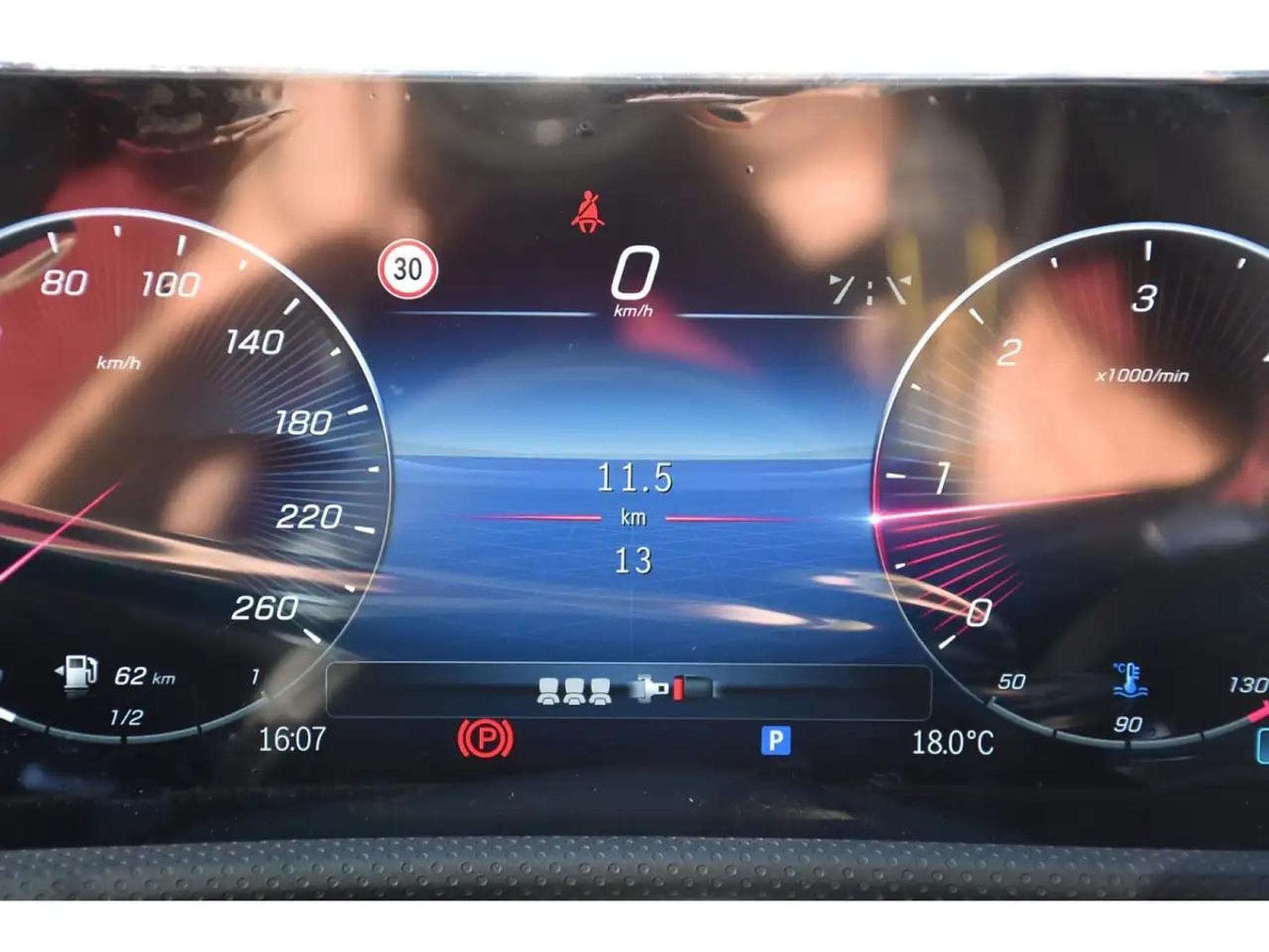 Mercedes GLA 200 (2025) - Photo 20