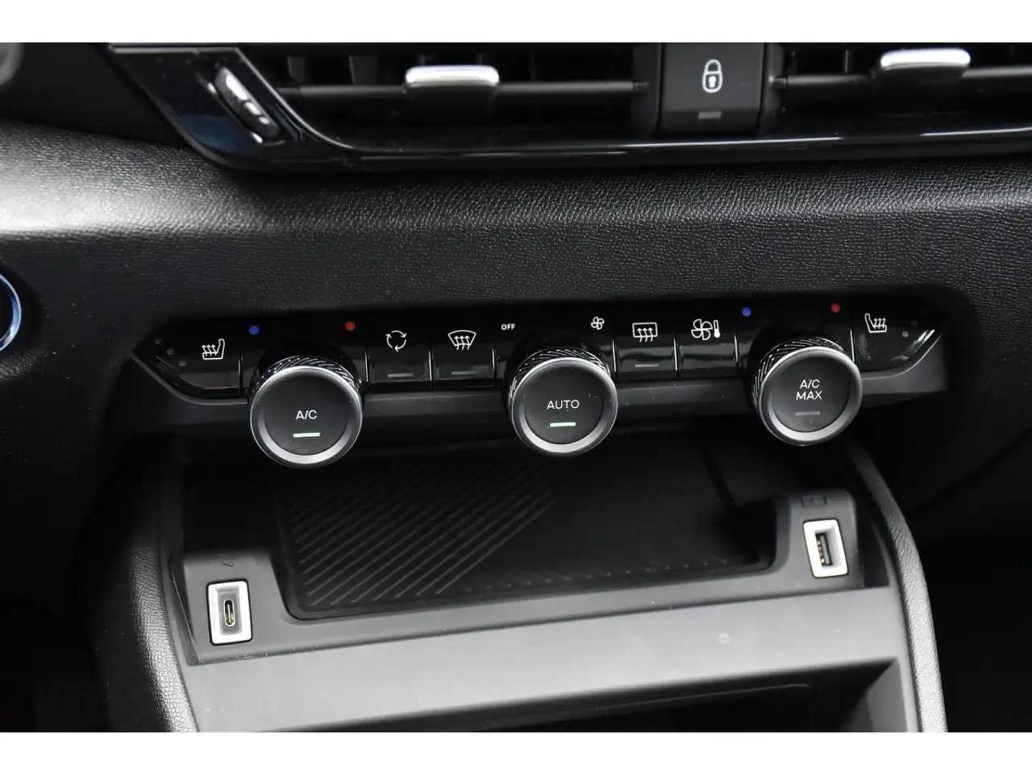 Citroën C5 X (2023) - Photo 20