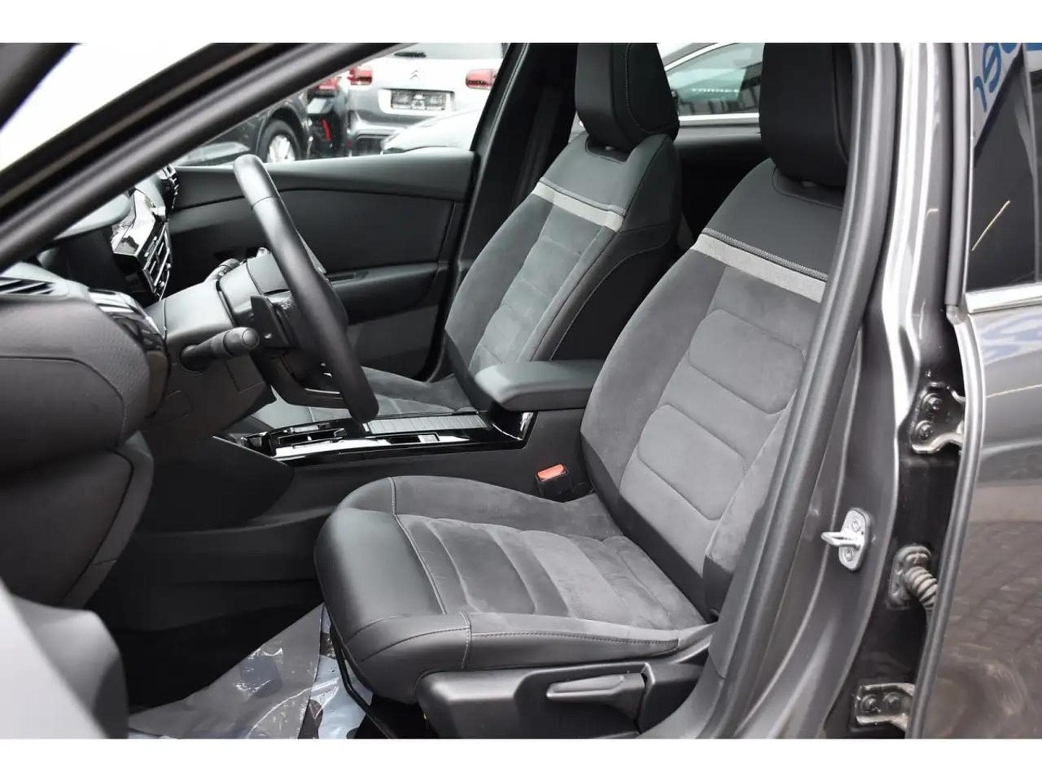 Citroën C5 X (2023) - Photo 6