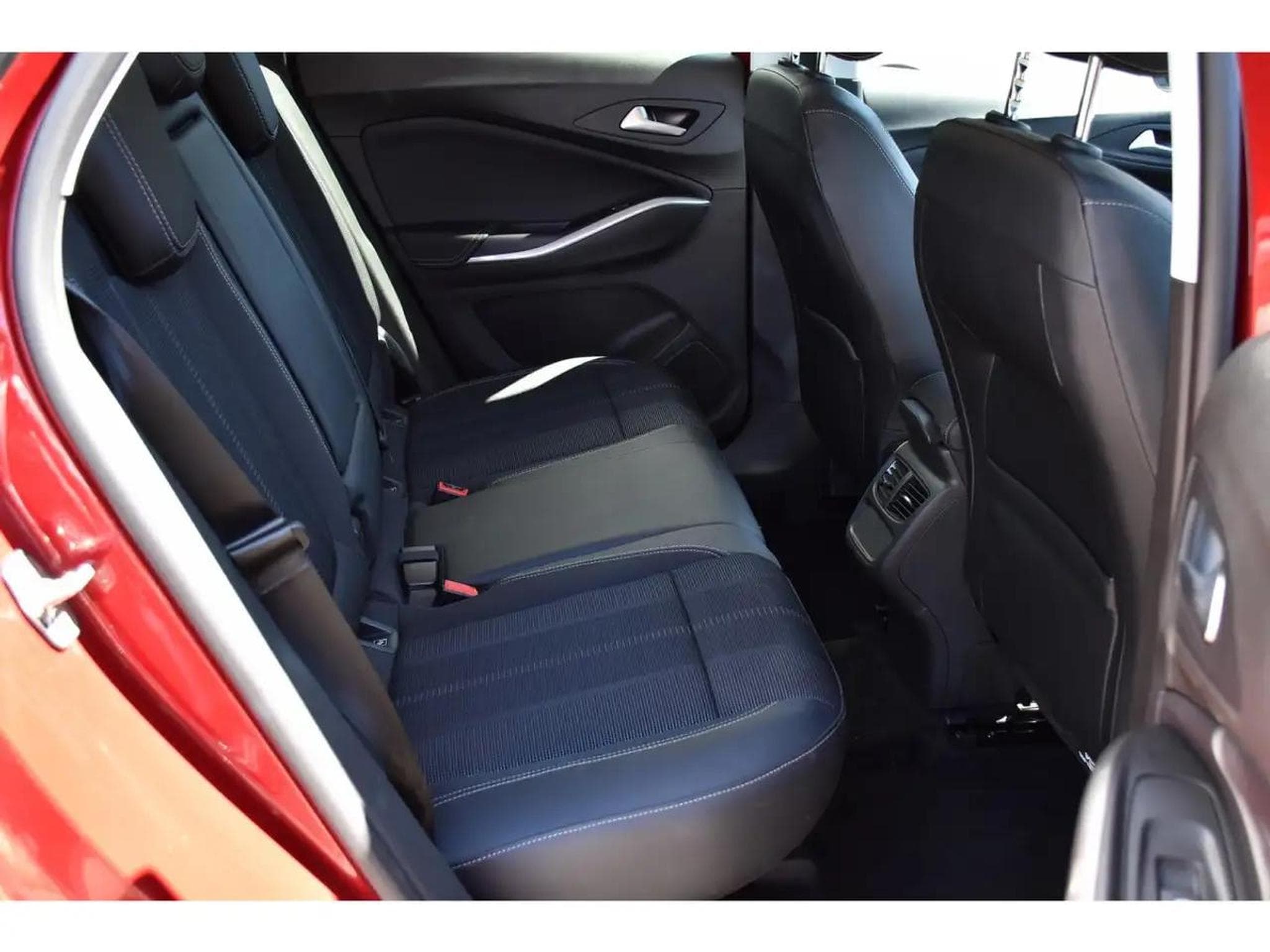 Opel Grandland (2024) - Foto 8