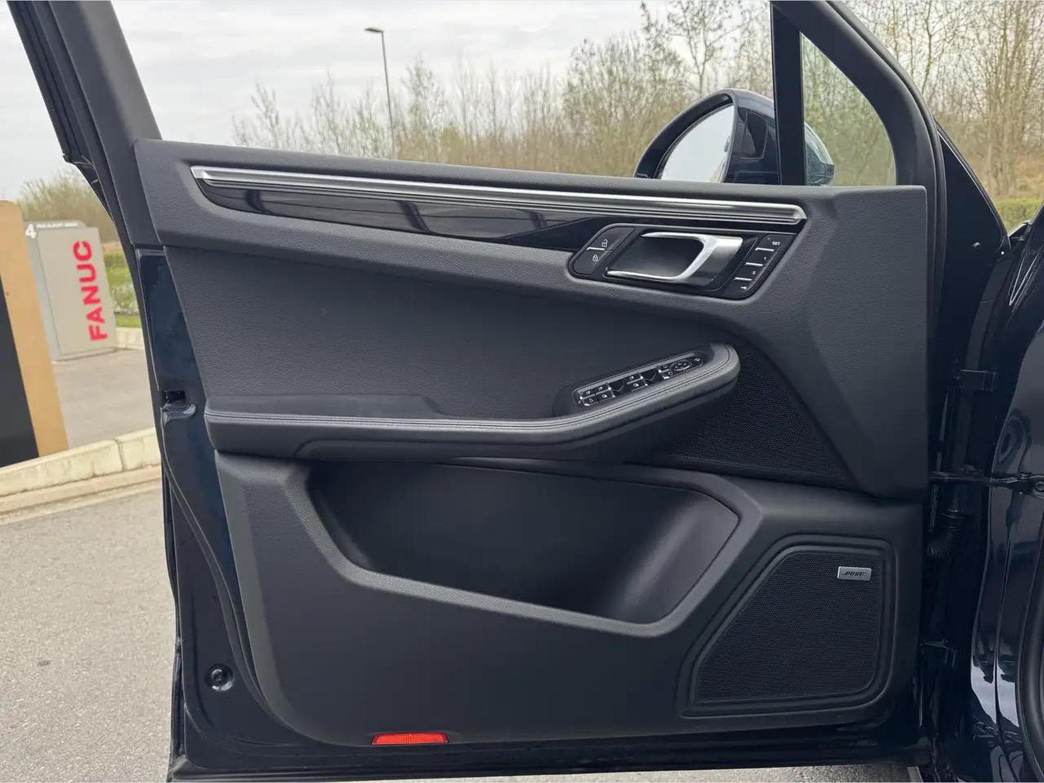 Porsche Macan (2021) - Photo 11