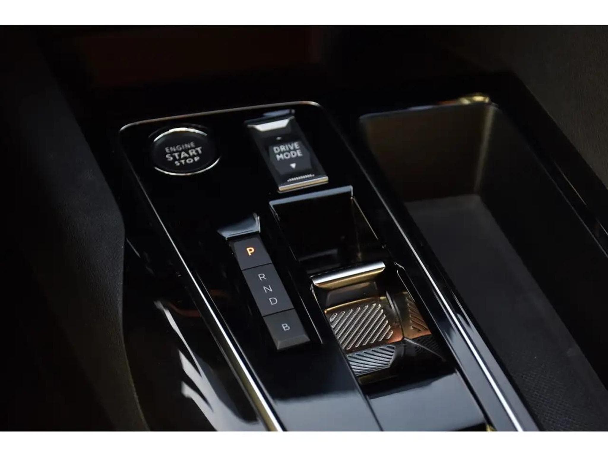 Peugeot 3008 (2024) - Photo 17