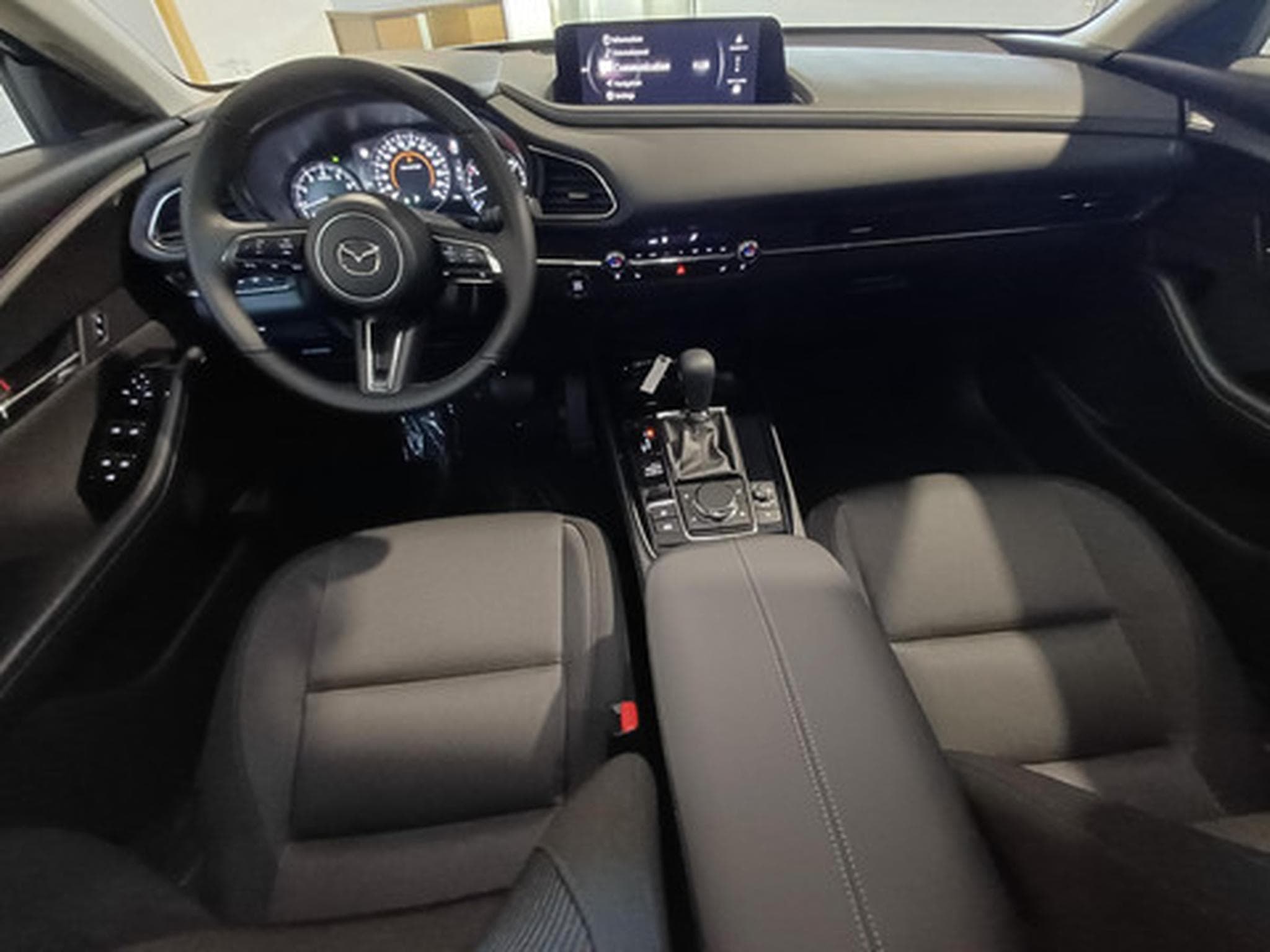 Mazda CX-30 2.0 137kW Auto Centre-Line + Design (2026) - Photo 7