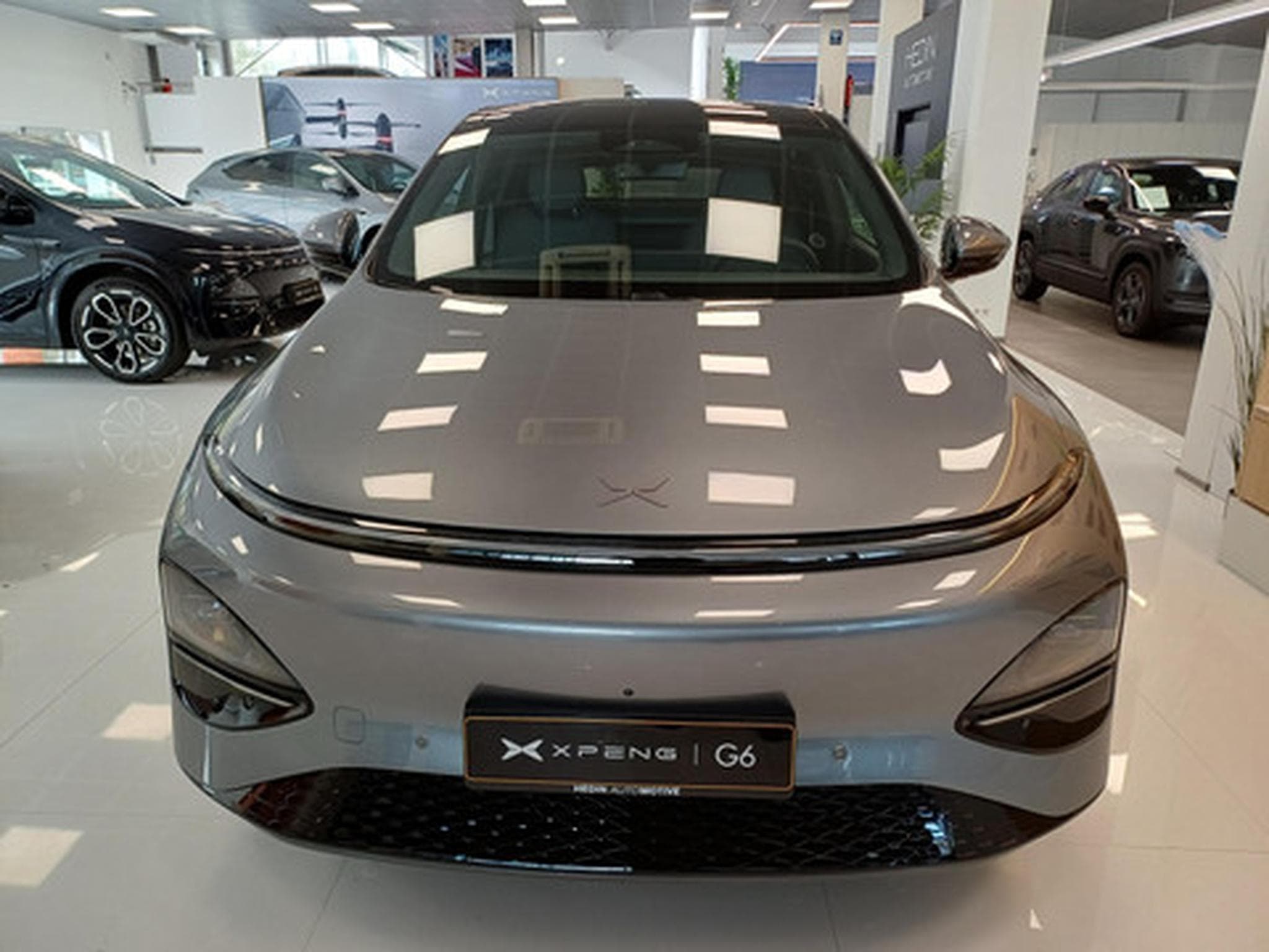 Xpeng G6 New AWD Performan BEV 81KWH Performance AWD (2026) - Photo 2