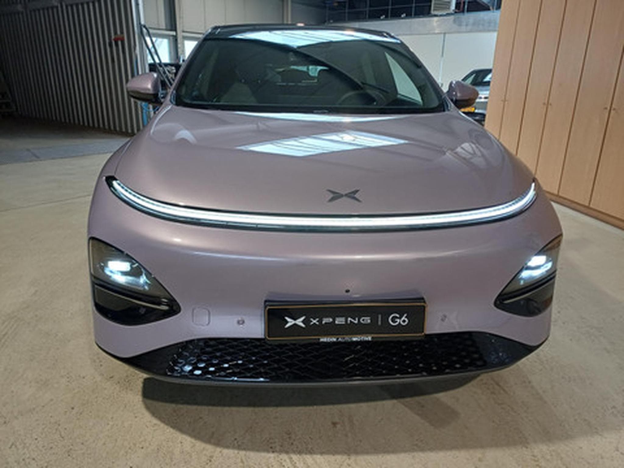 YPENG G6 New AWD Performan 358 KW (2026) - Photo 2