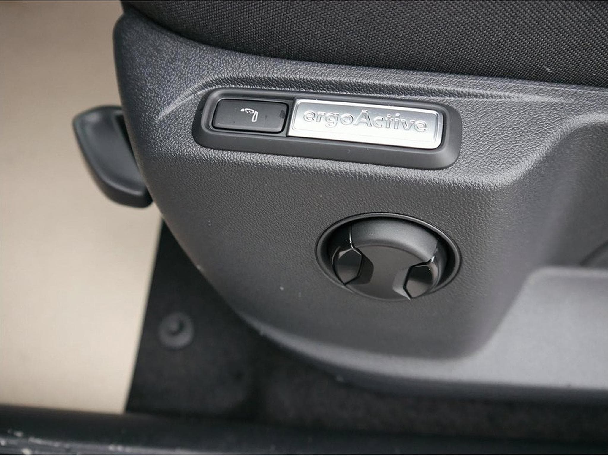 VW T-Roc (2026) - Photo 9