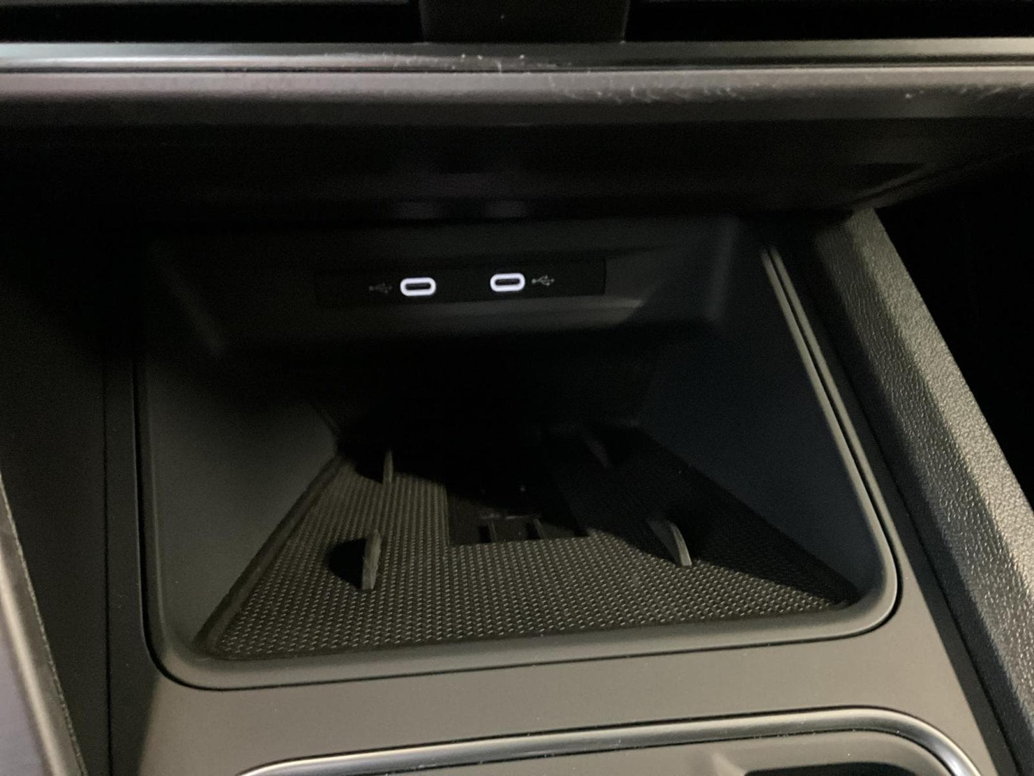 Seat Leon FR+DSG+Led+Navi+Kessy (2025) - Photo 17