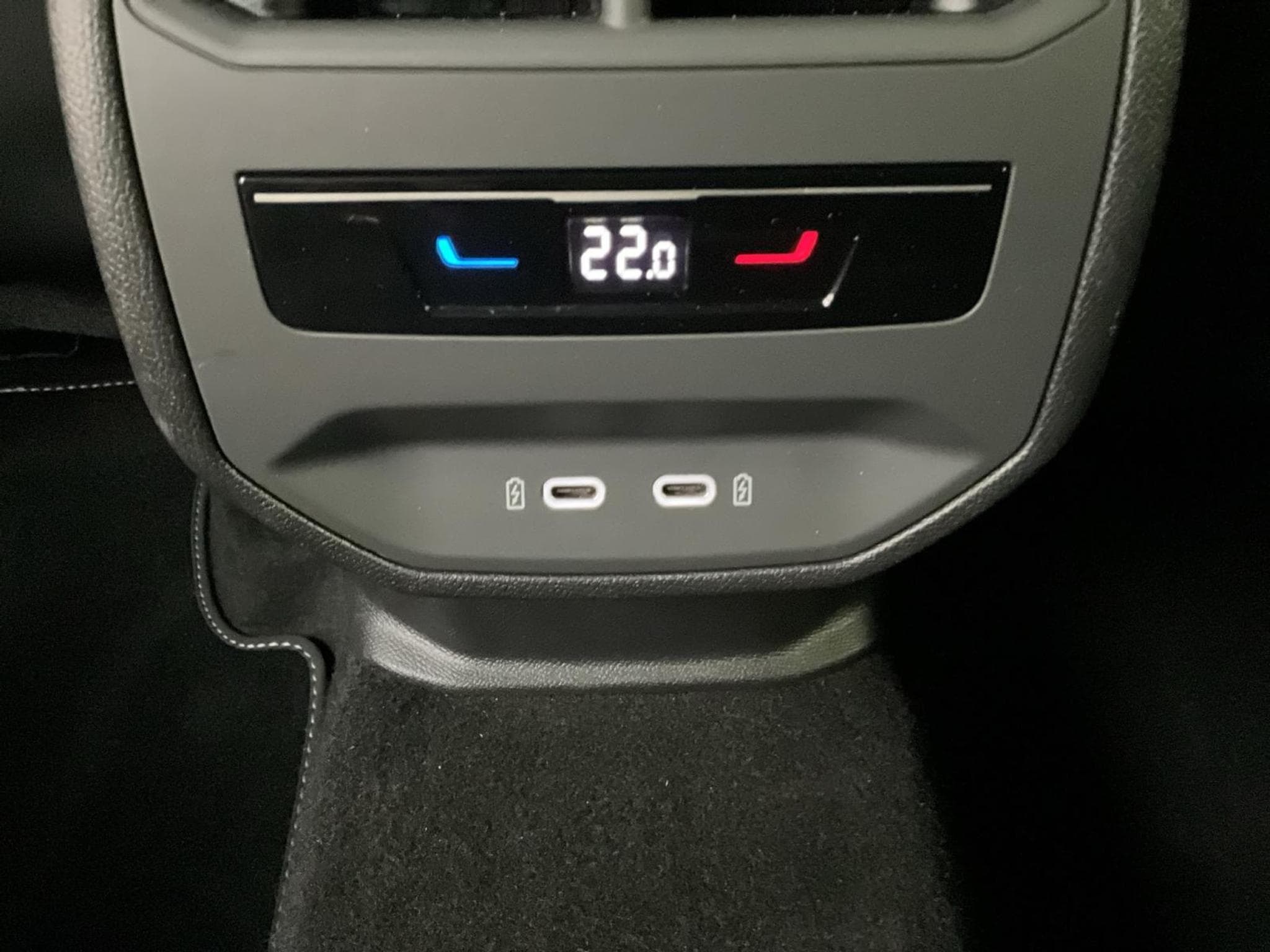 Seat Leon FR+DSG+Led+Navi+Kessy (2025) - Photo 19