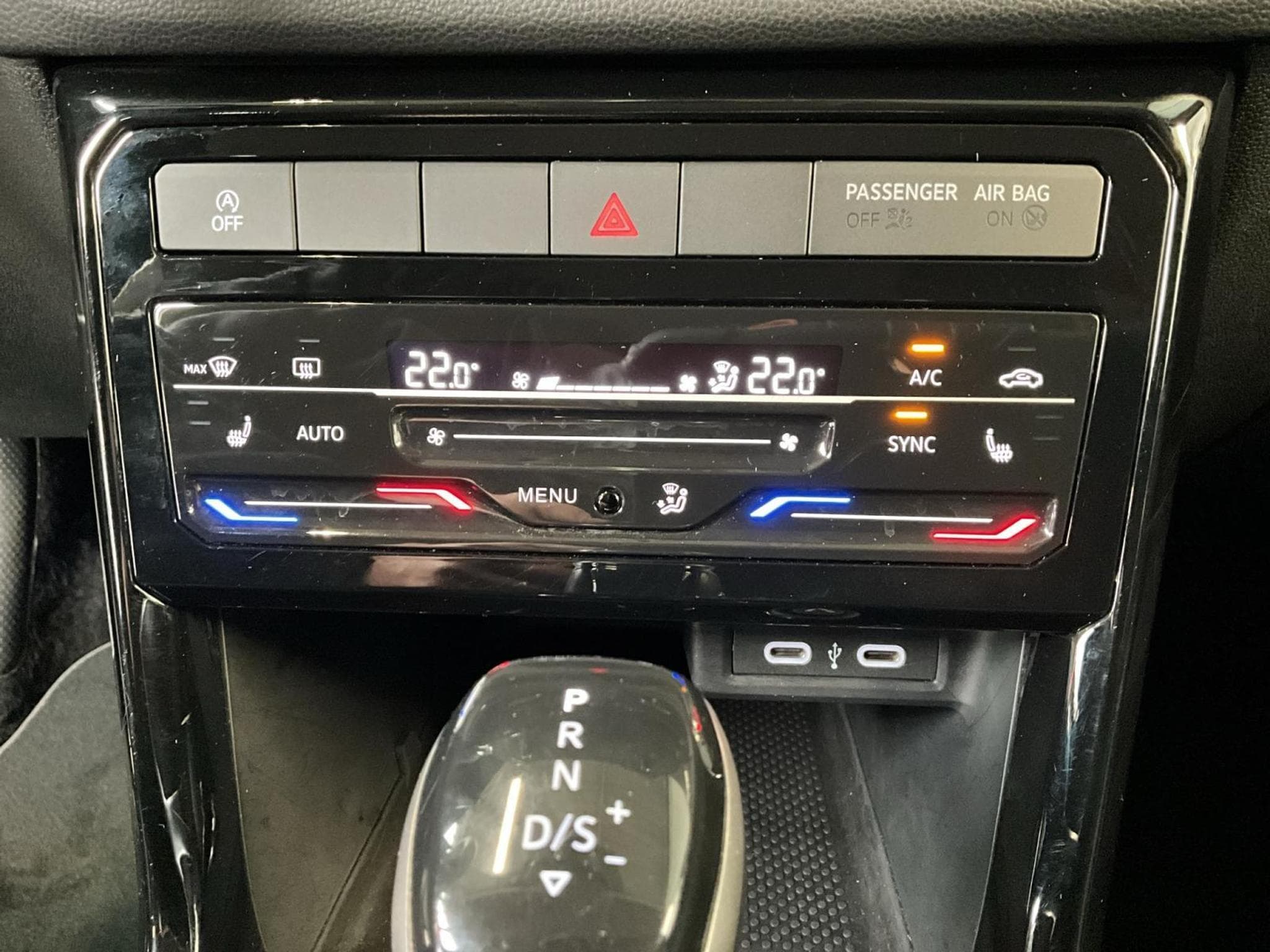 VW T-Cross Life+DSG+LM17+LED+digi+ (2024) - Foto 19