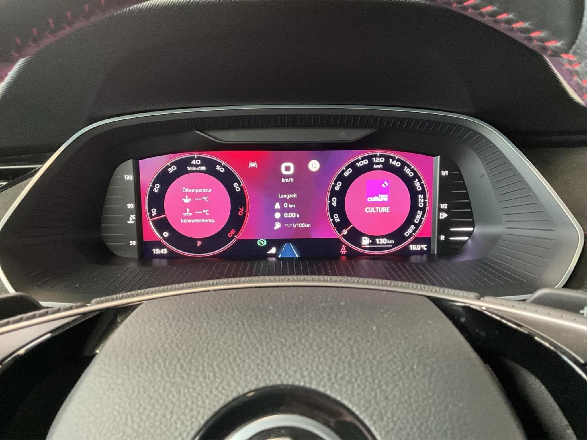 Skoda Octavia Rs+DSG+Suedia+LM19+AHK (2025) - Foto 11